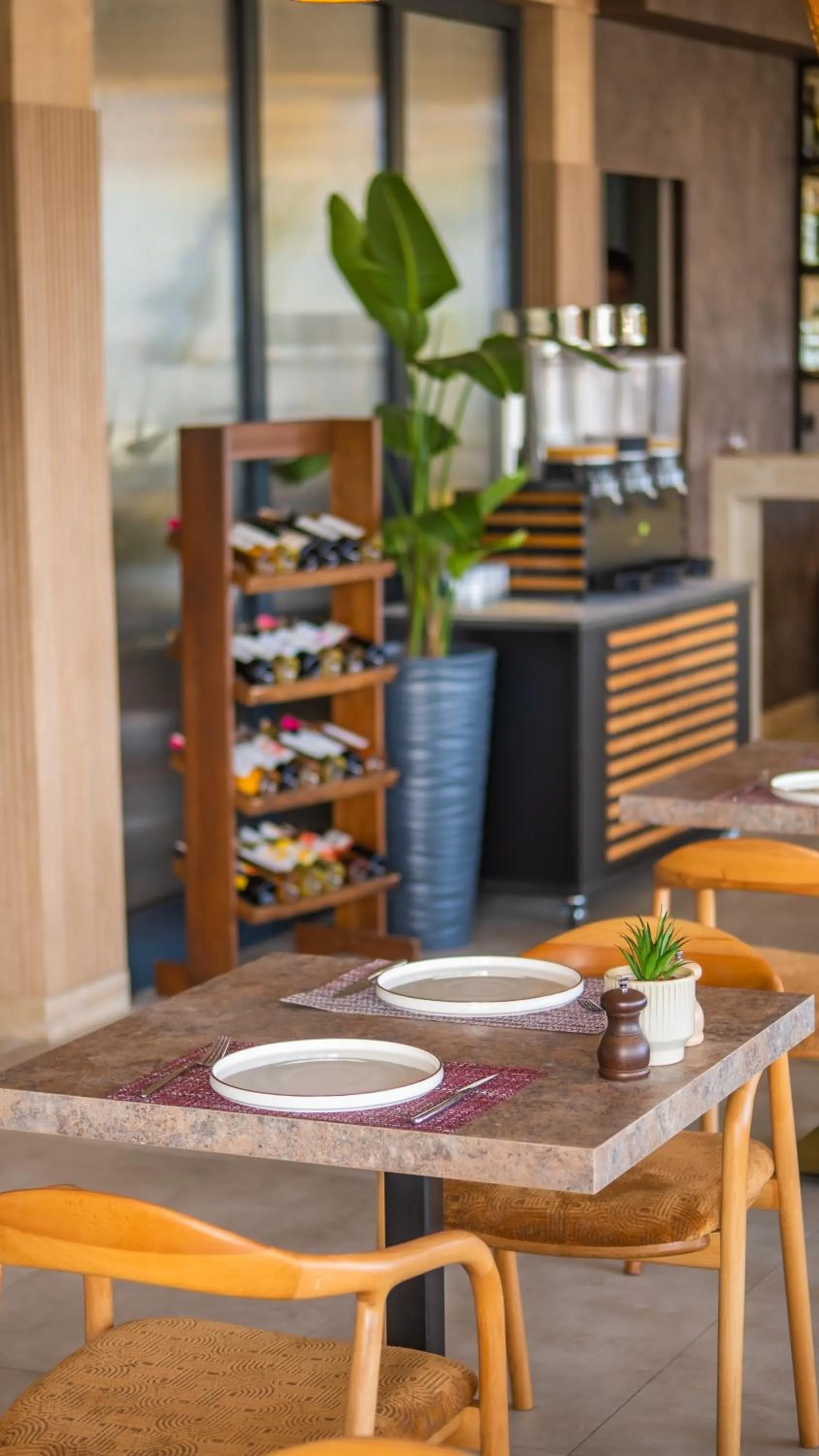 Restaurant/places to eat in Heritage by Cimen Hotel