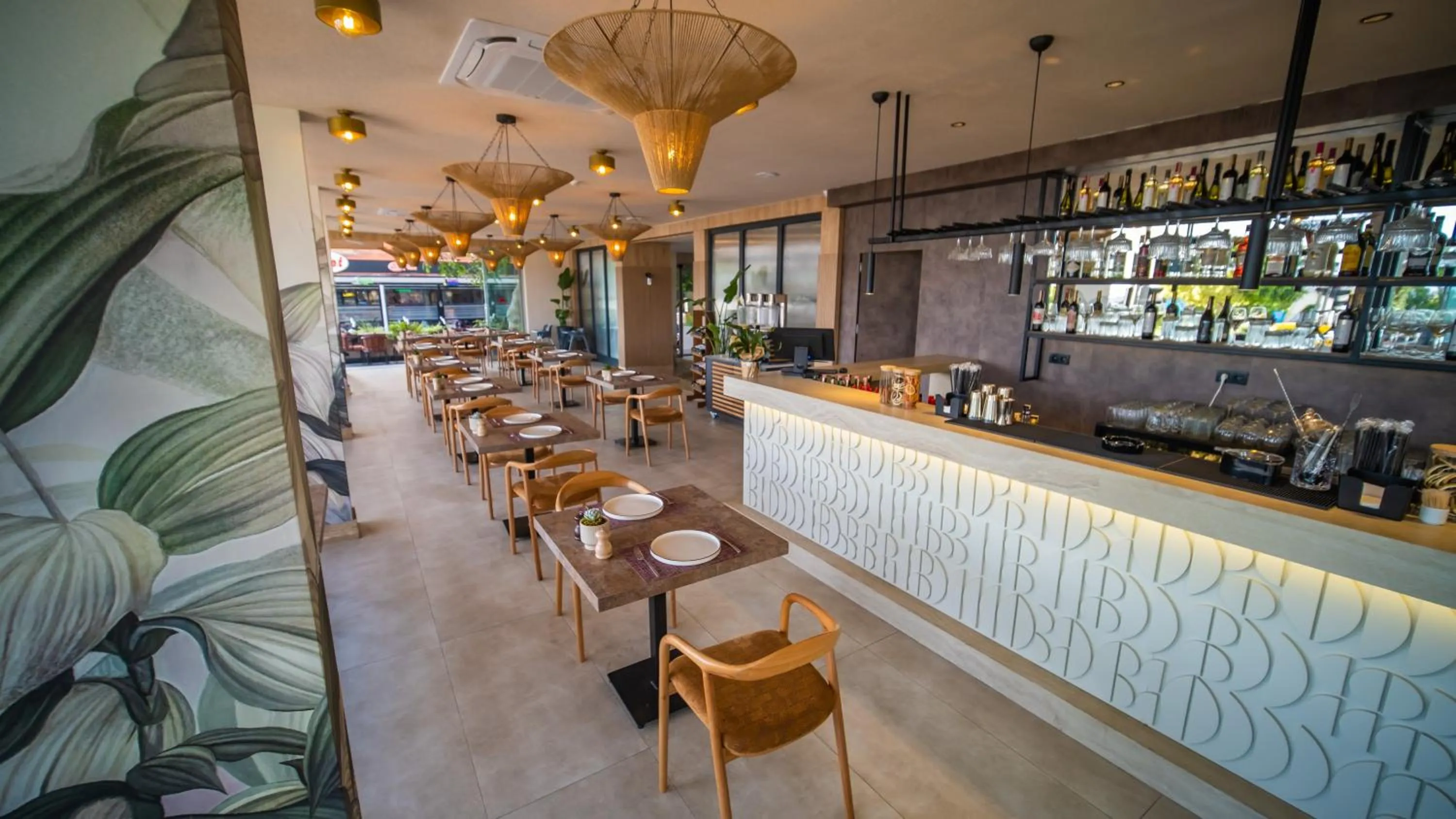 Restaurant/places to eat in Heritage by Cimen Hotel