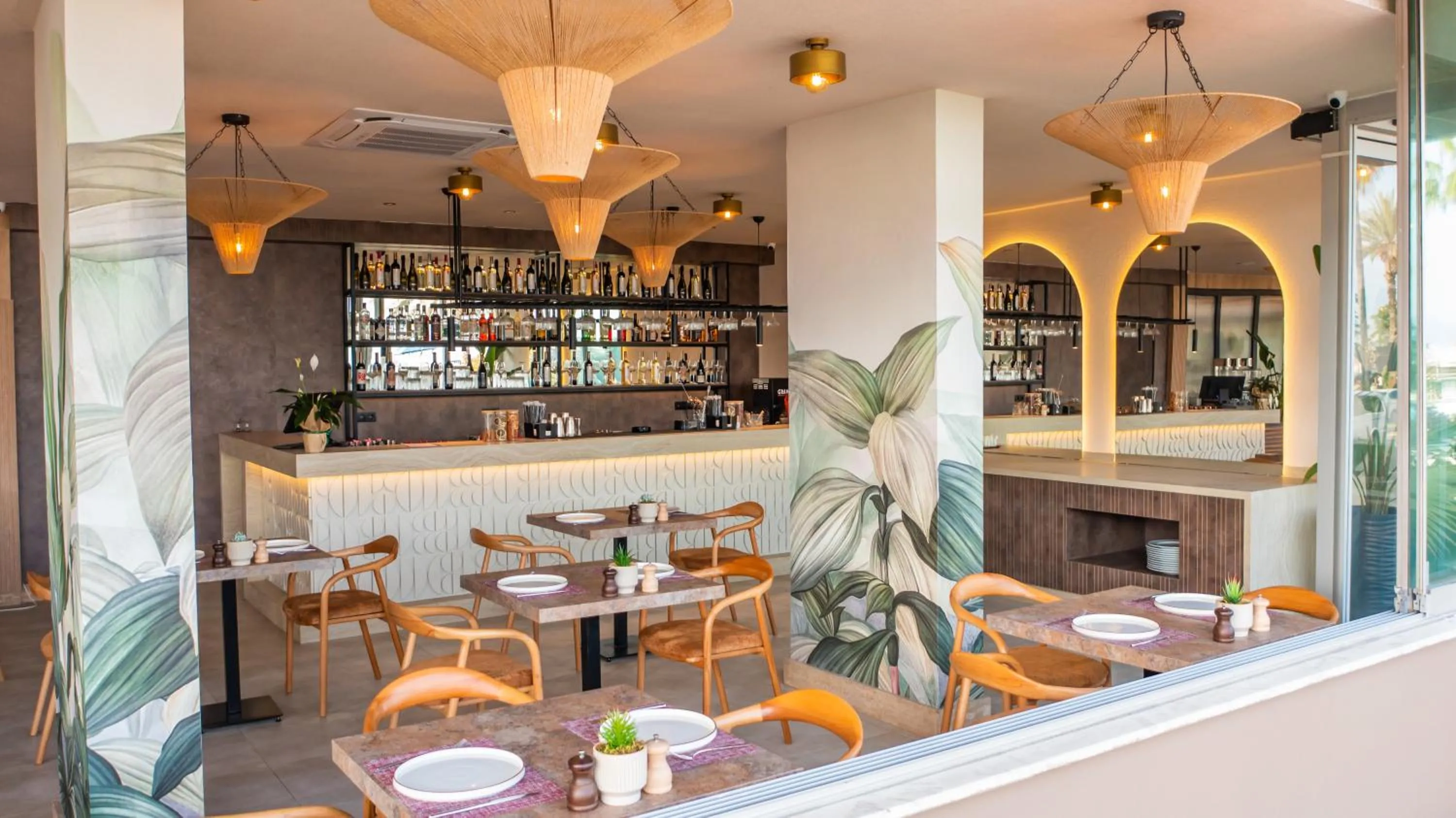 Restaurant/places to eat in Heritage by Cimen Hotel