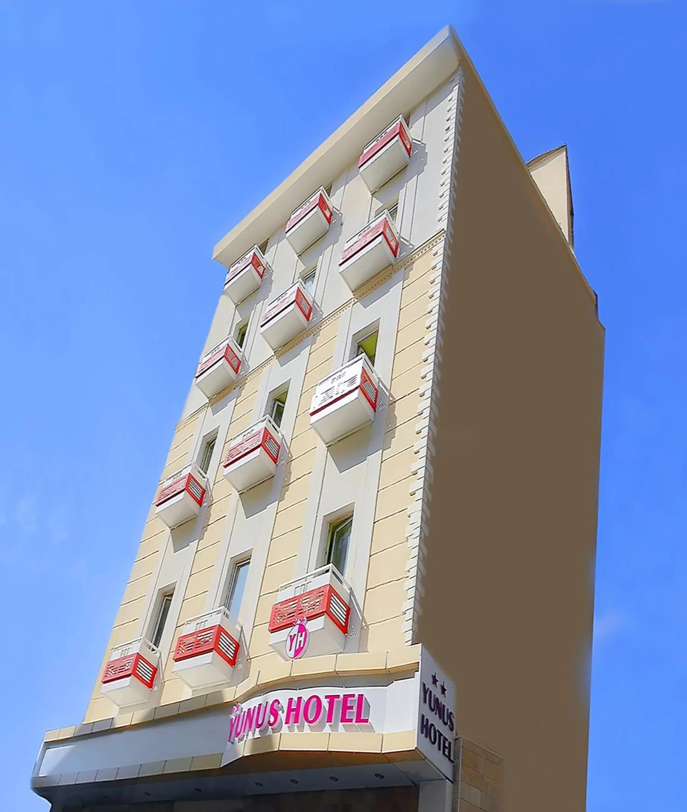 Property building in Yunus Hotel