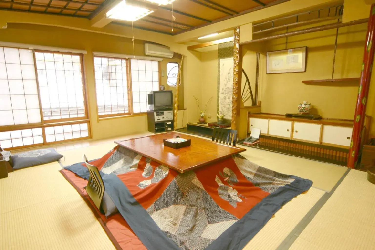 Photo of the whole room in Senshinkan Matsuya Photo of the whole room in Senshinkan Matsuya