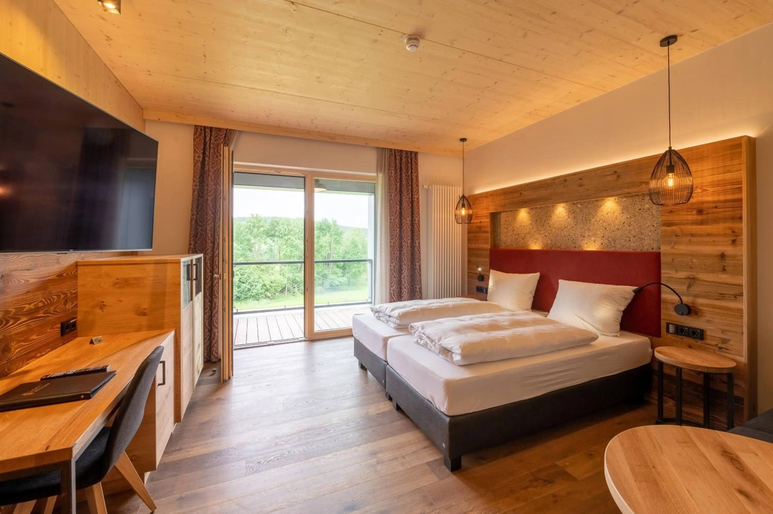 Photo of the whole room, Bed in Landhotel Zum Goldenen Kreuz