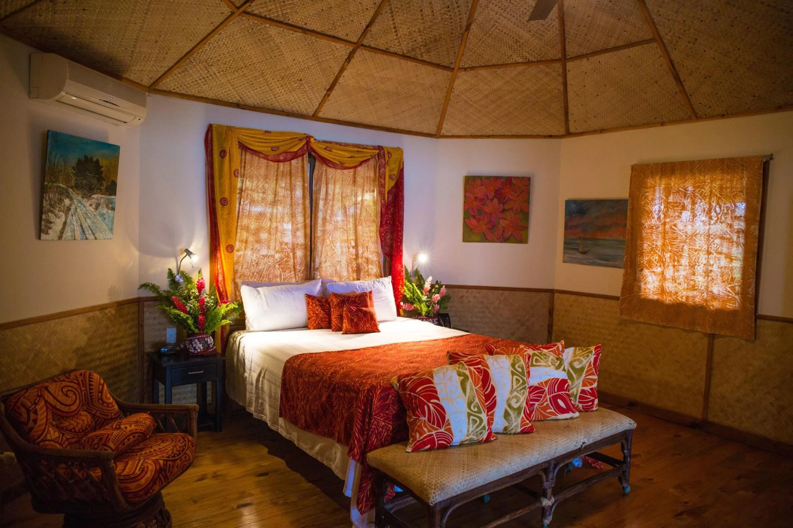 Bedroom, Bed in Le Vasa Resort