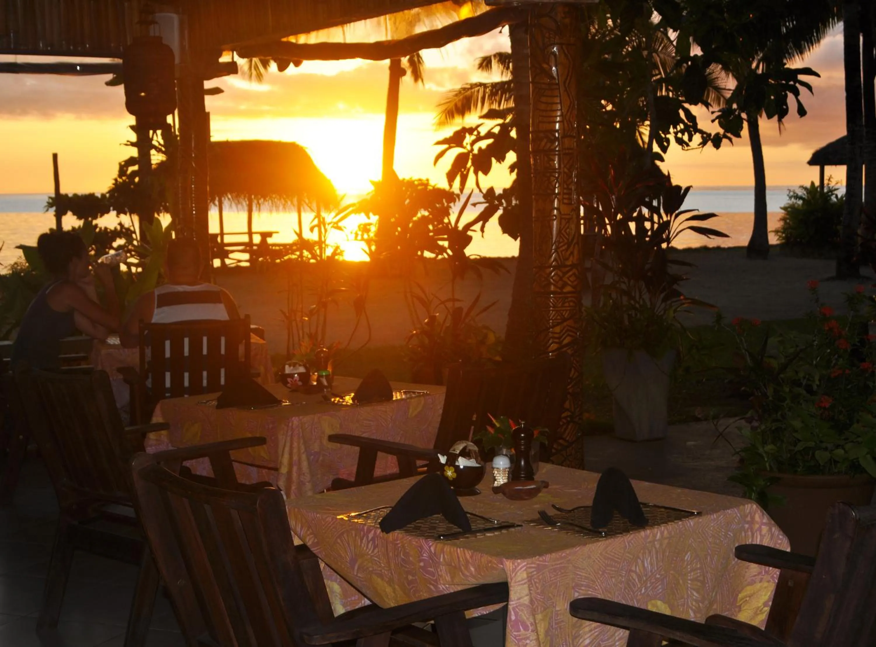 Restaurant/places to eat in Le Vasa Resort