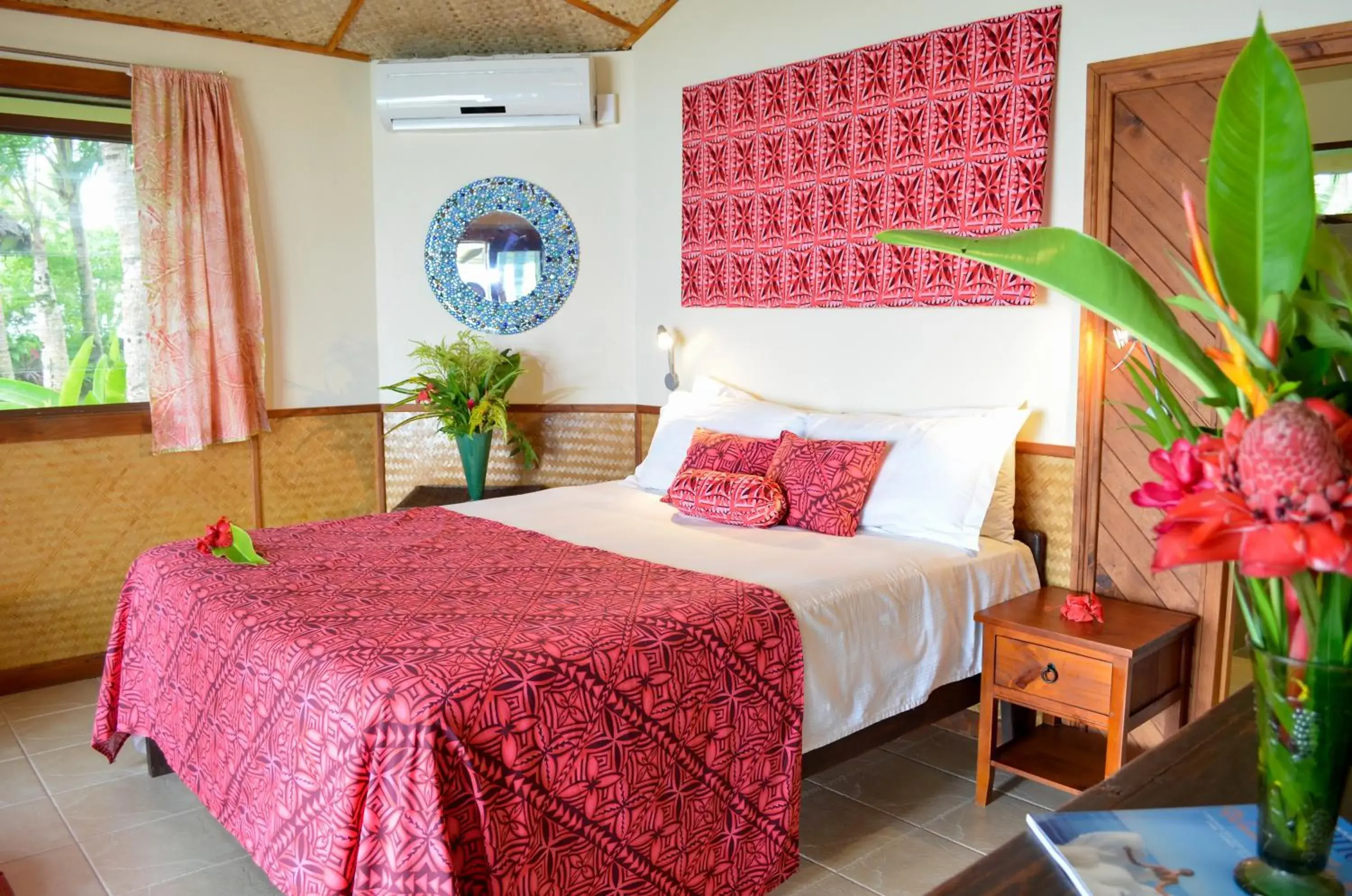 Two-Bedroom Villa with Ocean View - Sunset in Le Vasa Resort Two-Bedroom Villa with Ocean View - Sunset in Le Vasa Resort