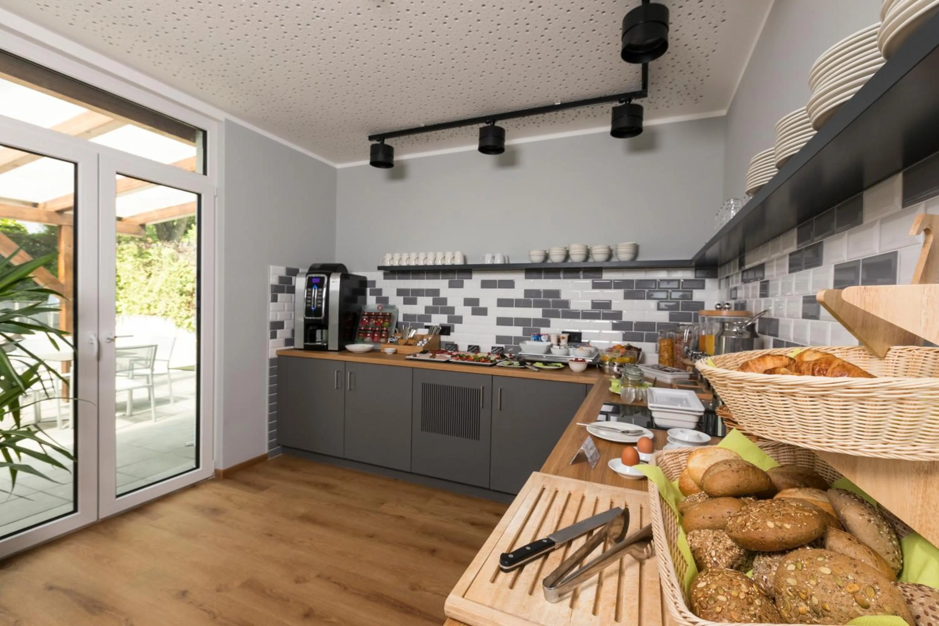 Buffet breakfast in mk hotel eschborn