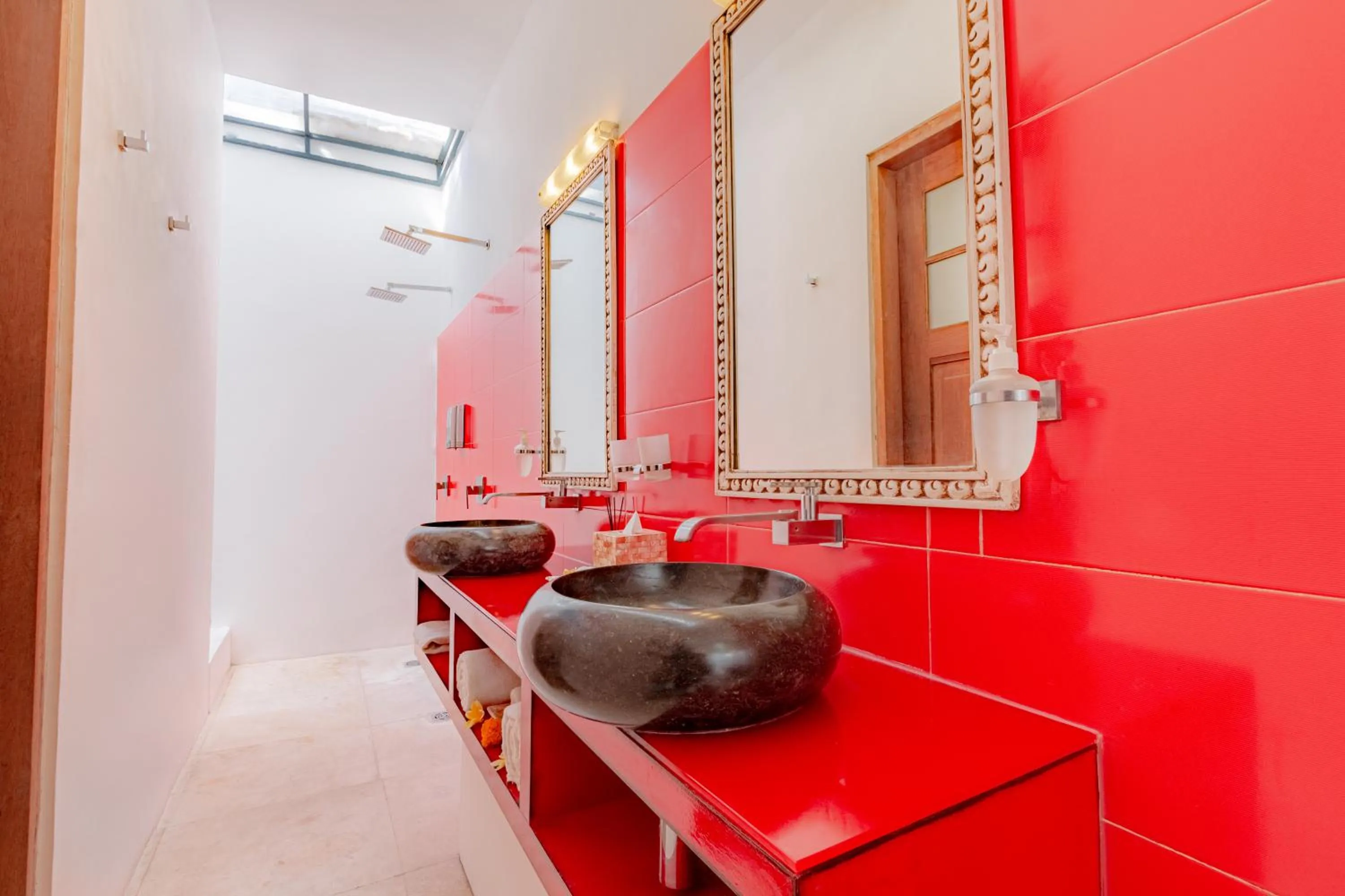 Bathroom in Bali Ginger Suites & Villa