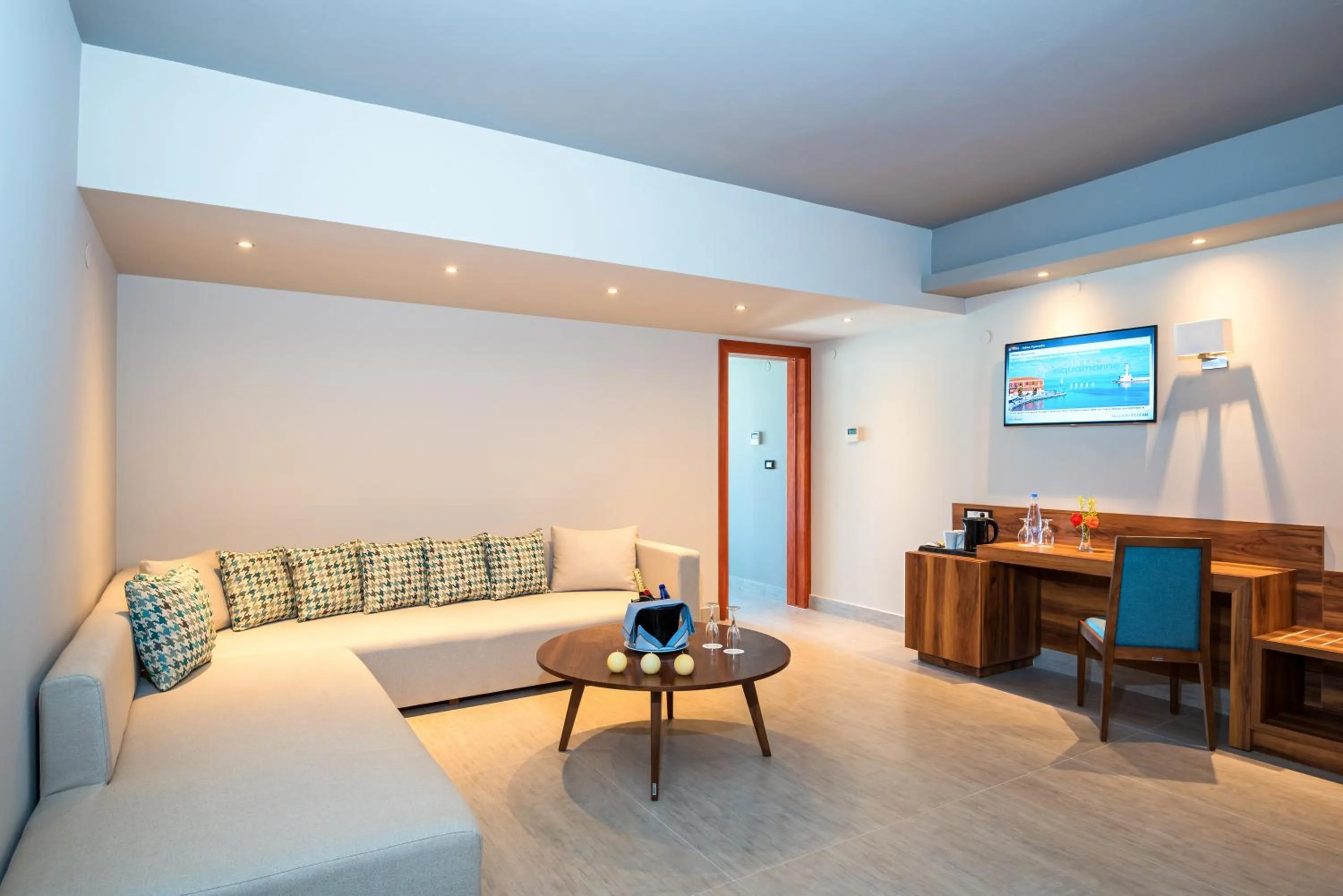 Living room in Solimar Aquamarine Resort