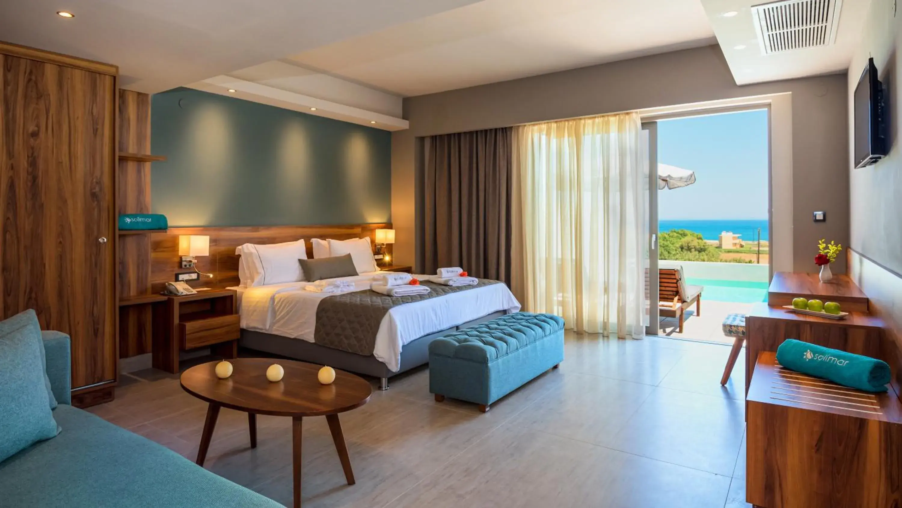 Spring, Bed in Solimar Aquamarine Resort Spring, Bed in Solimar Aquamarine Resort
