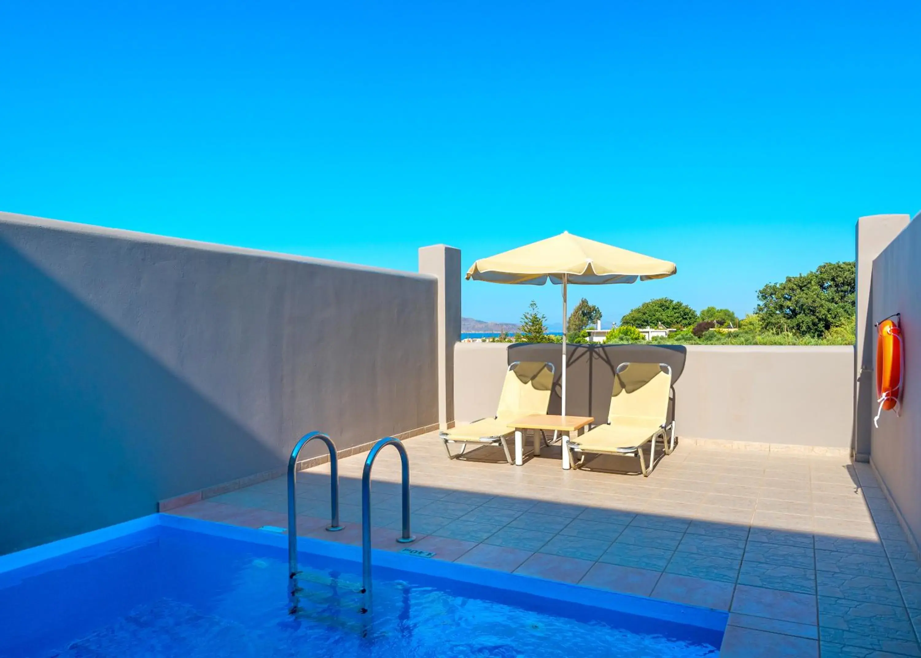 Pool view in Solimar Aquamarine Resort Pool view in Solimar Aquamarine Resort