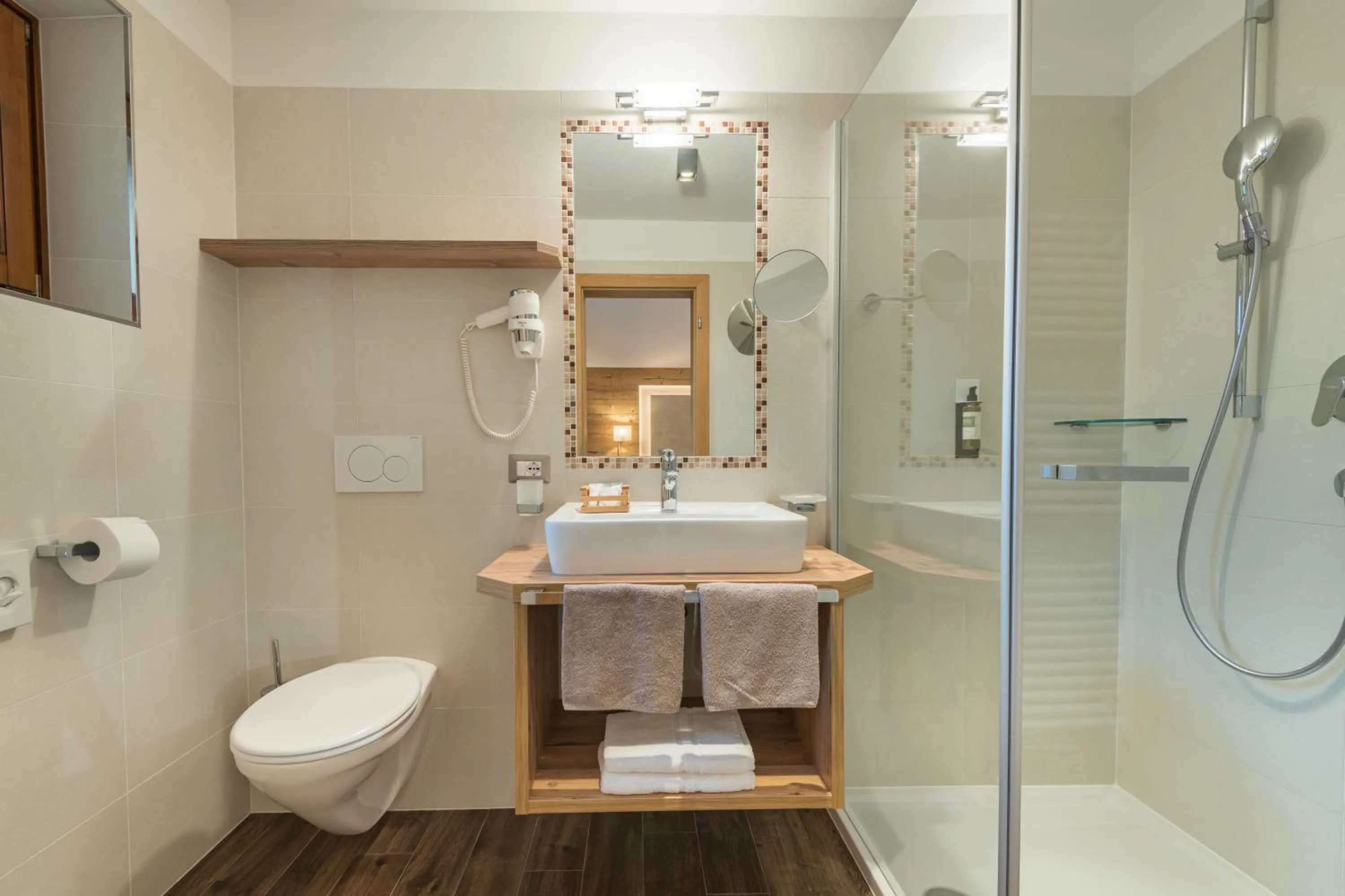 Shower in Hotel Jägerheim 3S