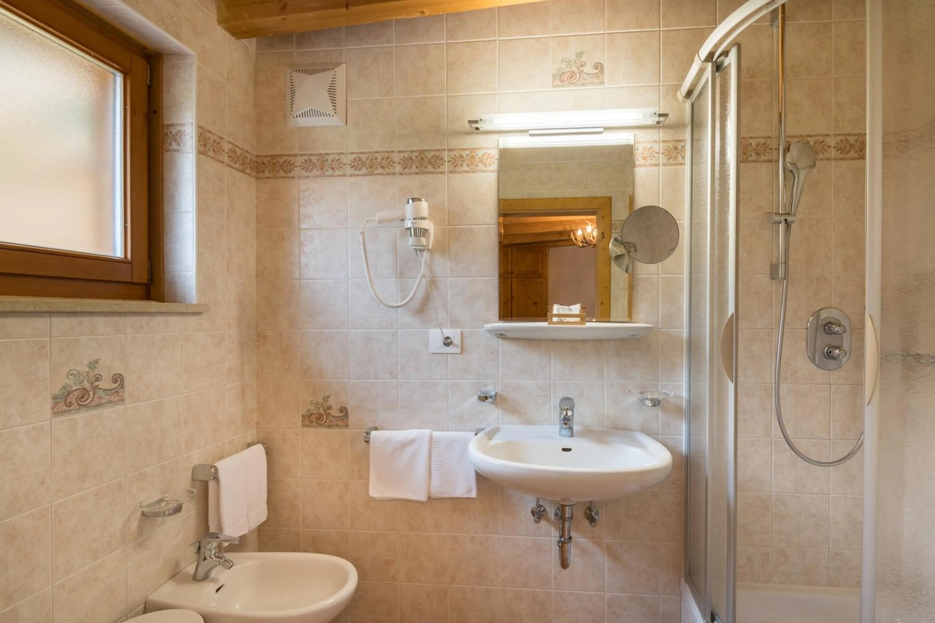 Shower in Hotel Jägerheim 3S