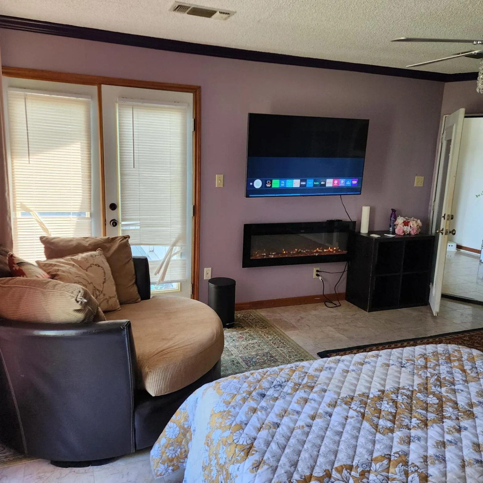 TV and multimedia, Bed in Hilltop Hacienda