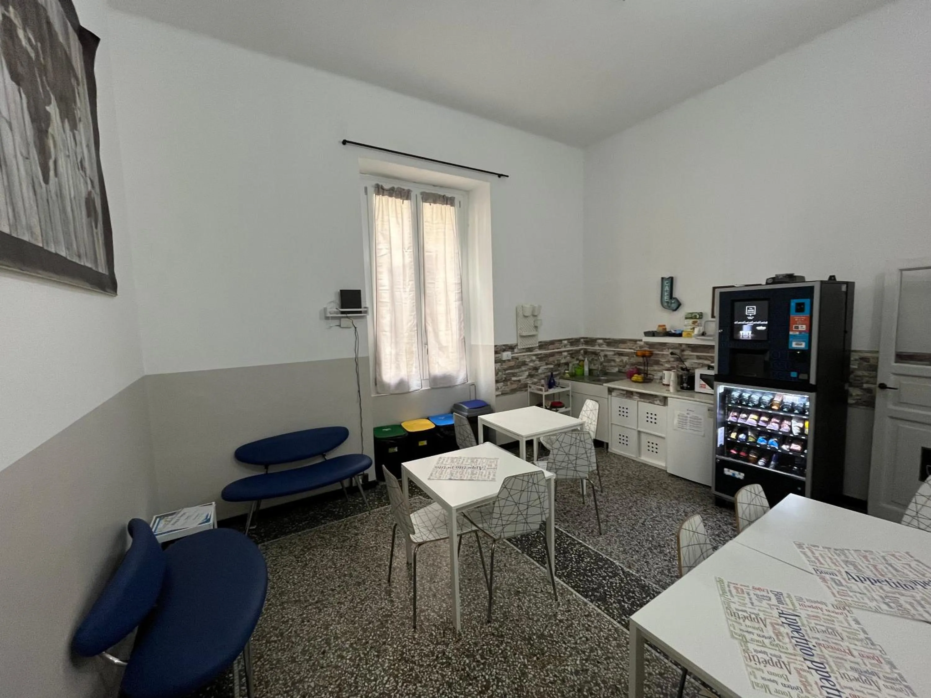 Communal lounge/ TV room in Le stanze della Lanterna