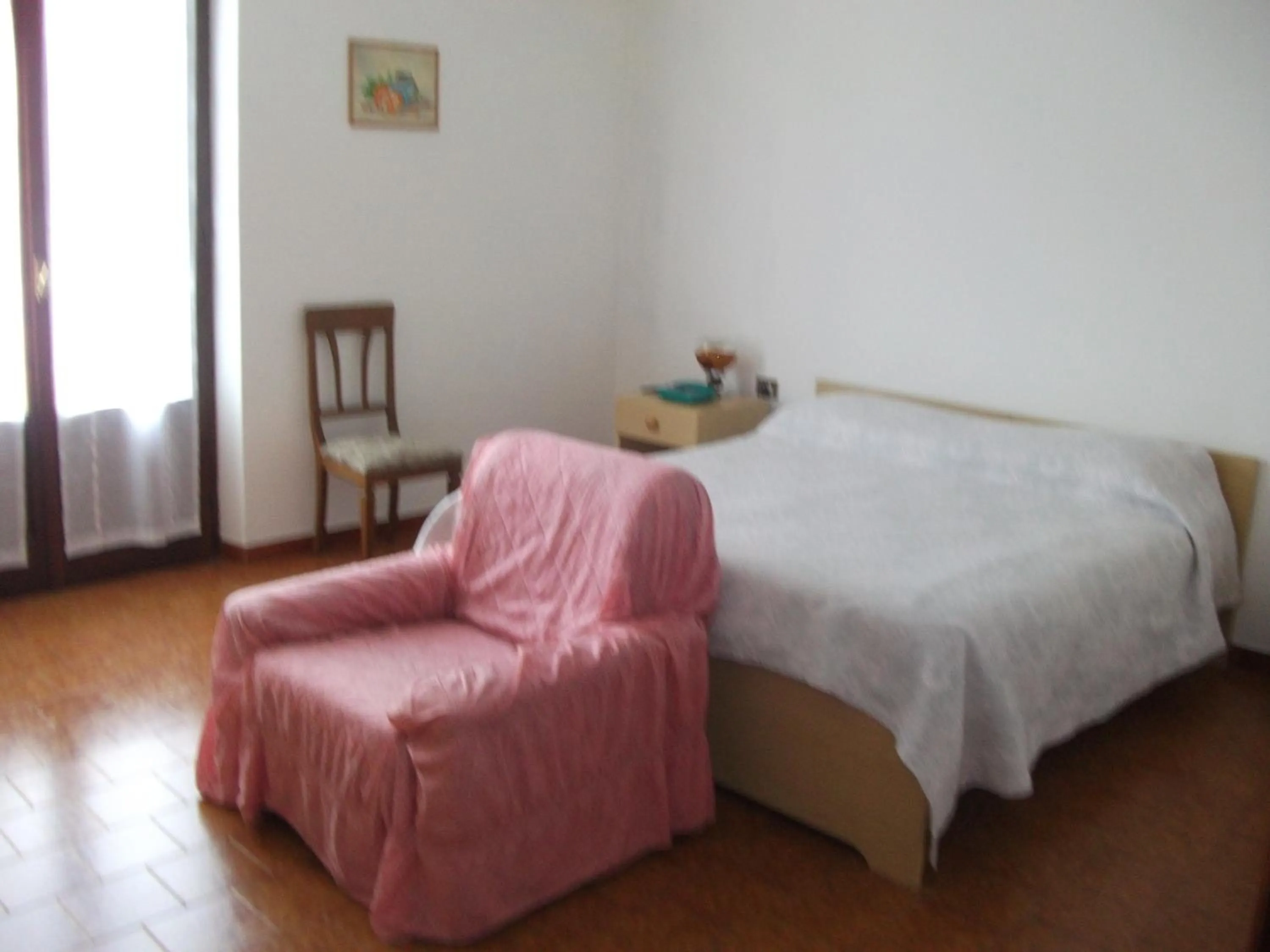 Day, Bed in Albergo Breglia