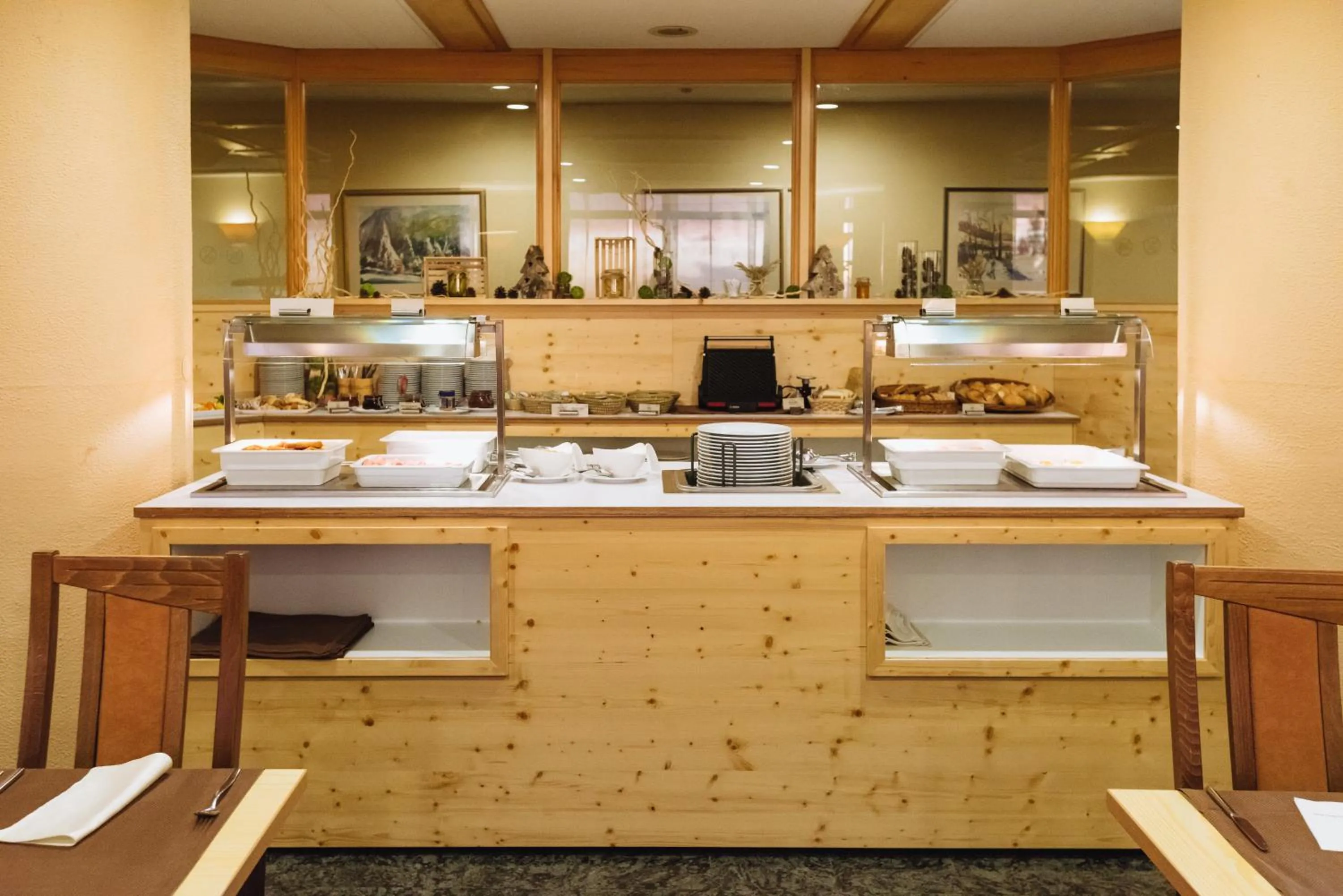 Buffet breakfast in Hotel Planja