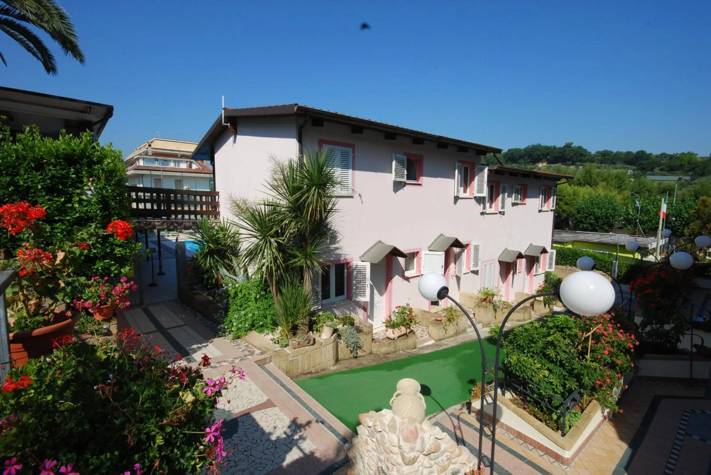 Facade/entrance in Villaggio Verde Cupra