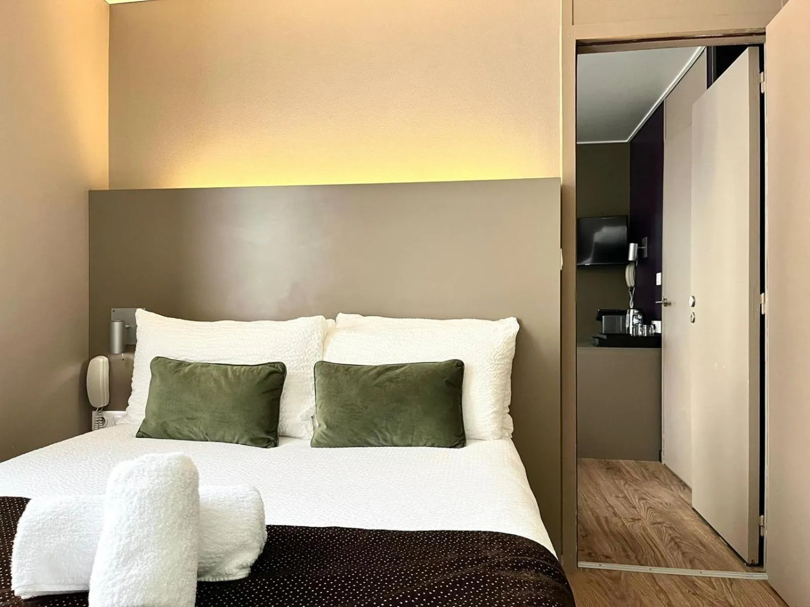 Bedroom, Bed in HOTEL & SPA Le Renard Centre