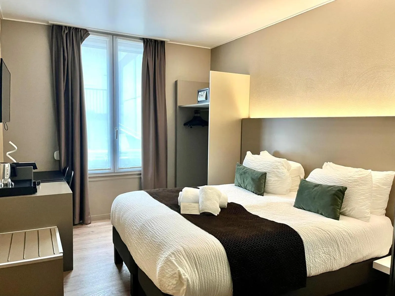 Bedroom, Bed in HOTEL & SPA Le Renard Centre