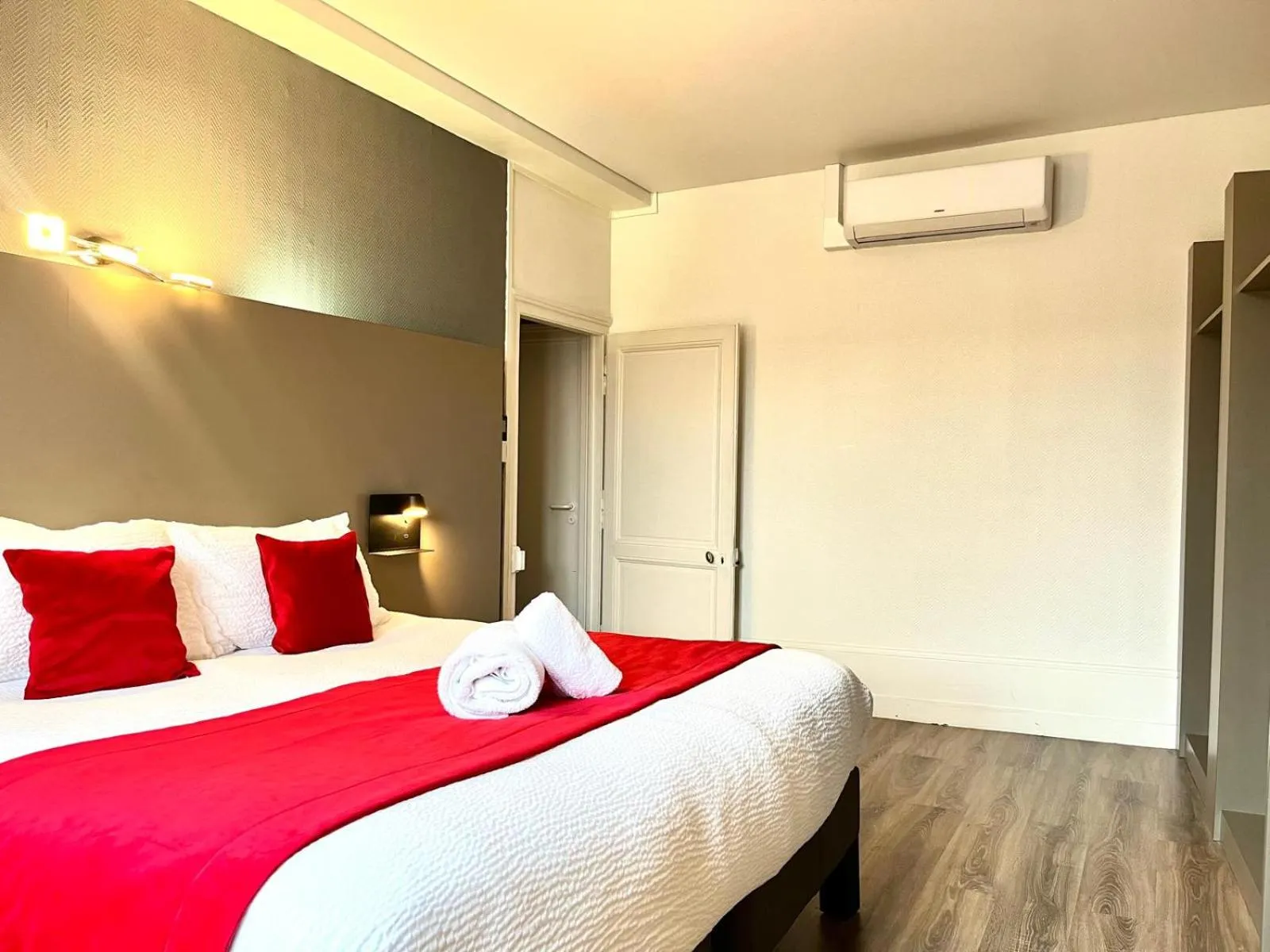 Bedroom, Bed in HOTEL & SPA Le Renard Centre