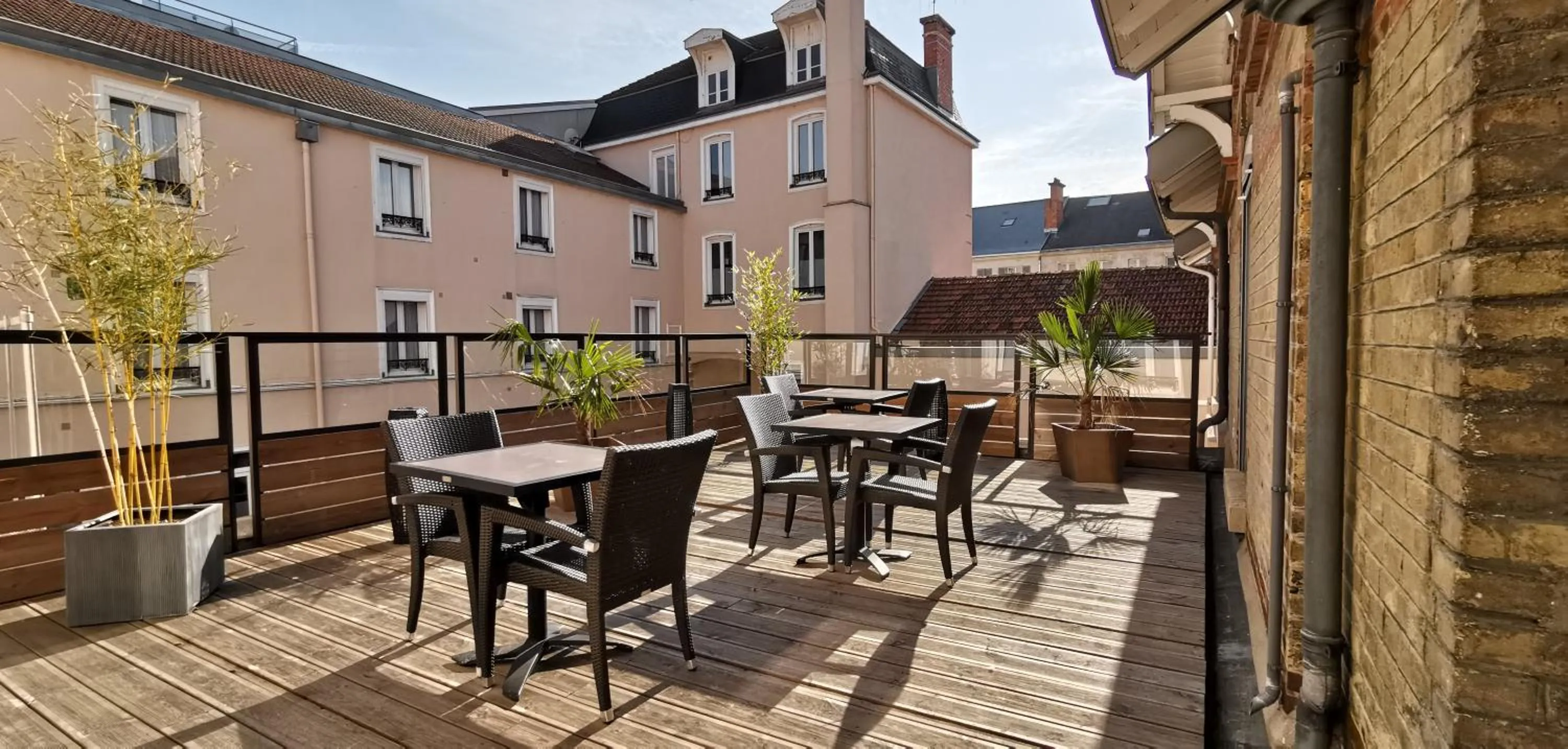 Balcony/Terrace in HOTEL & SPA Le Renard Centre