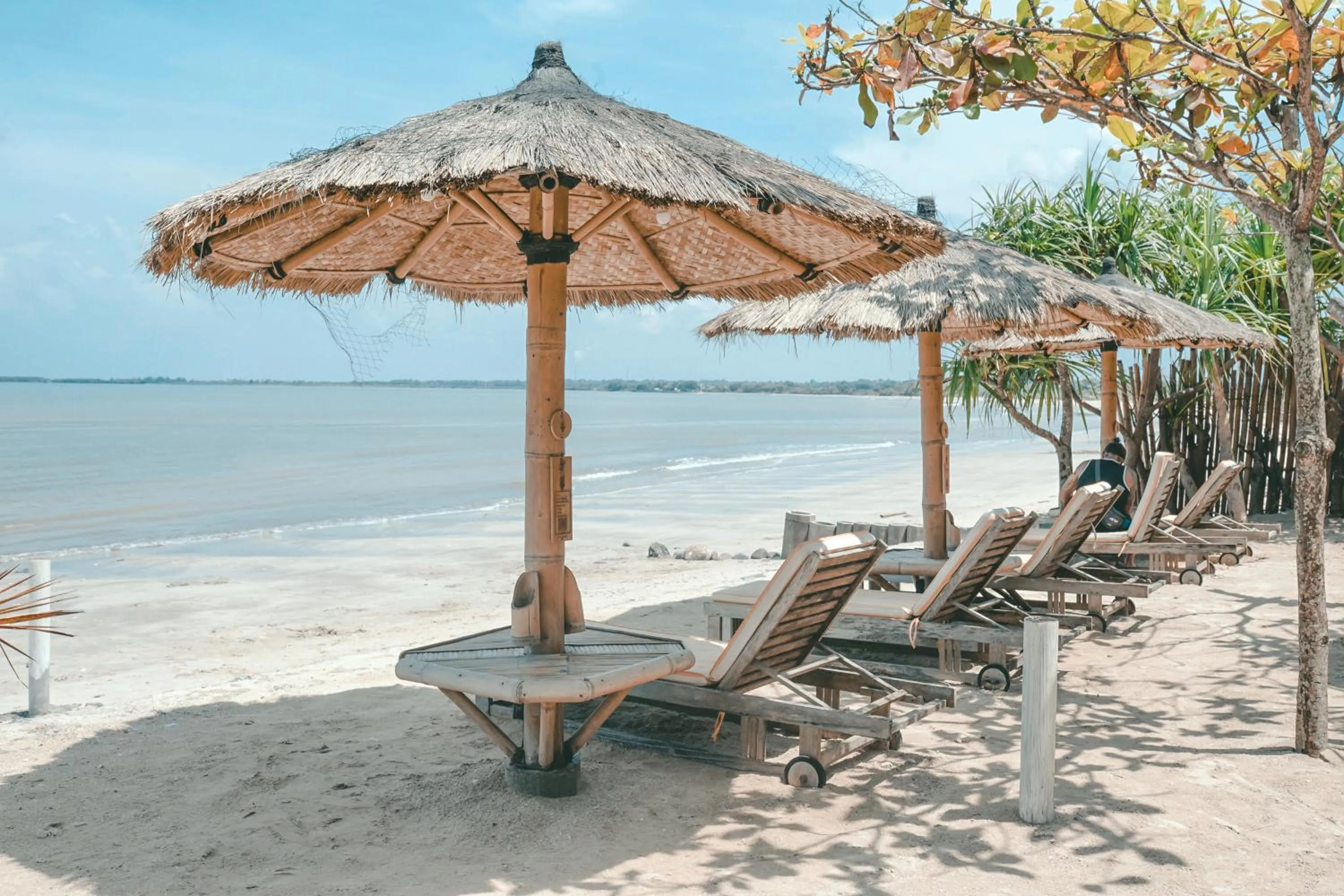 Beach in Coconut Lodge Resort