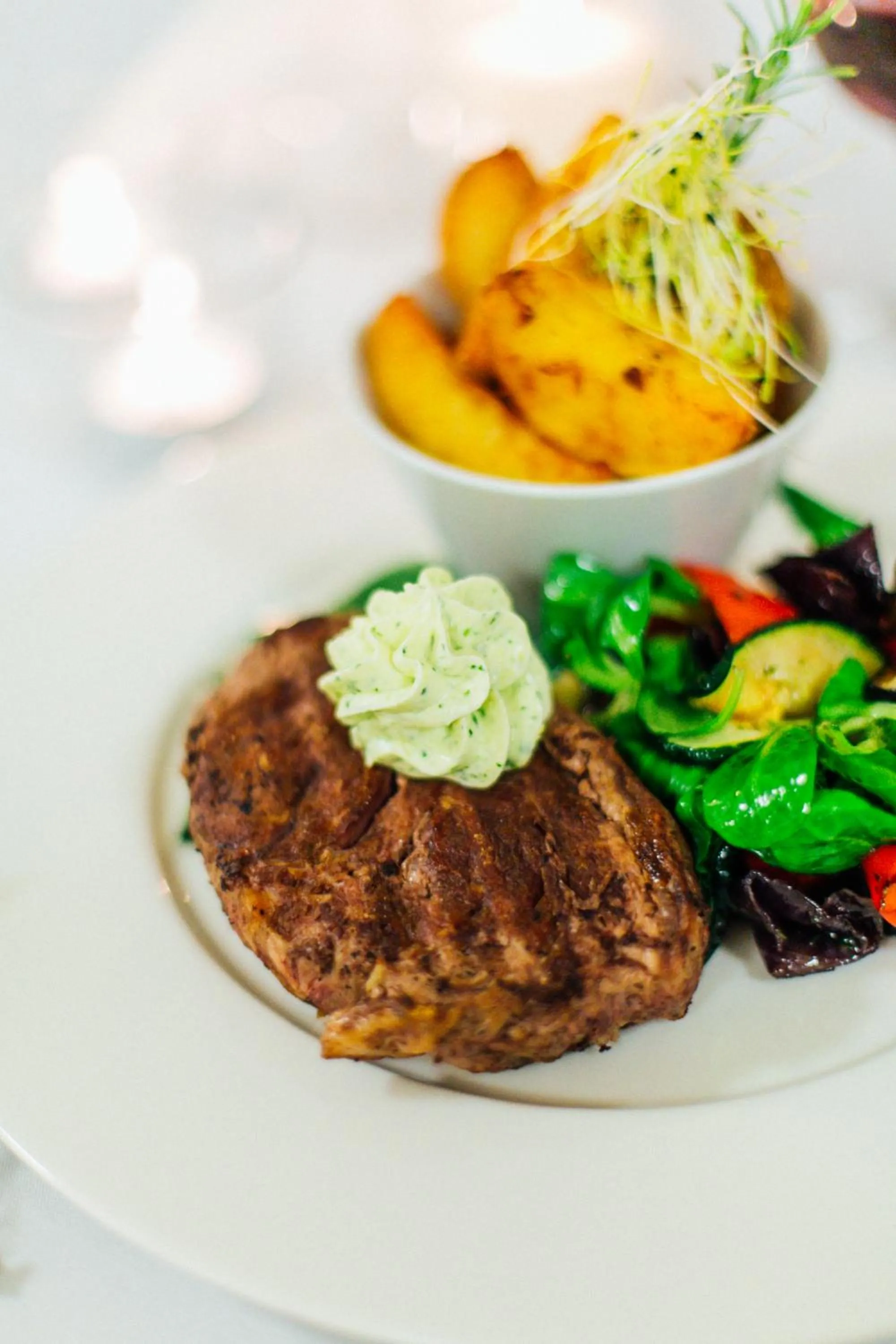 Restaurant/places to eat in Złoty Staw