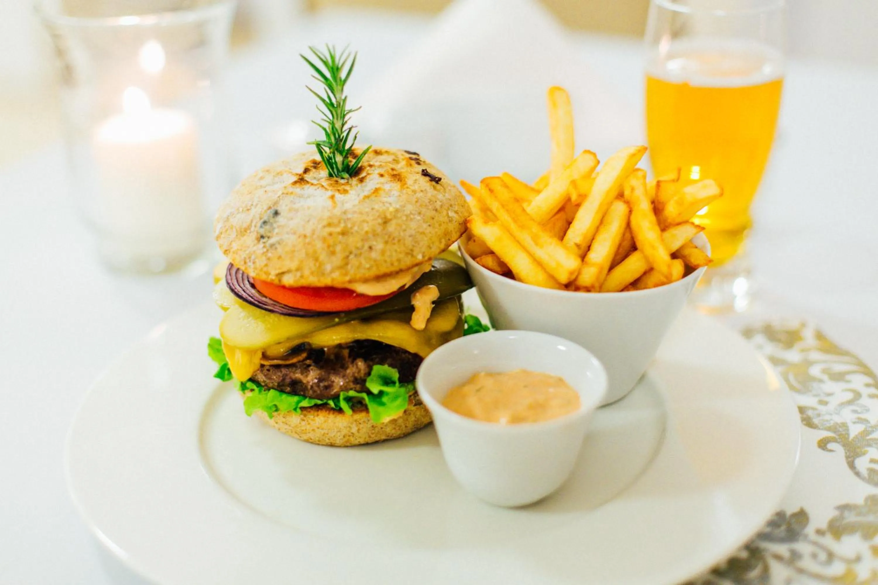 Restaurant/places to eat in Złoty Staw