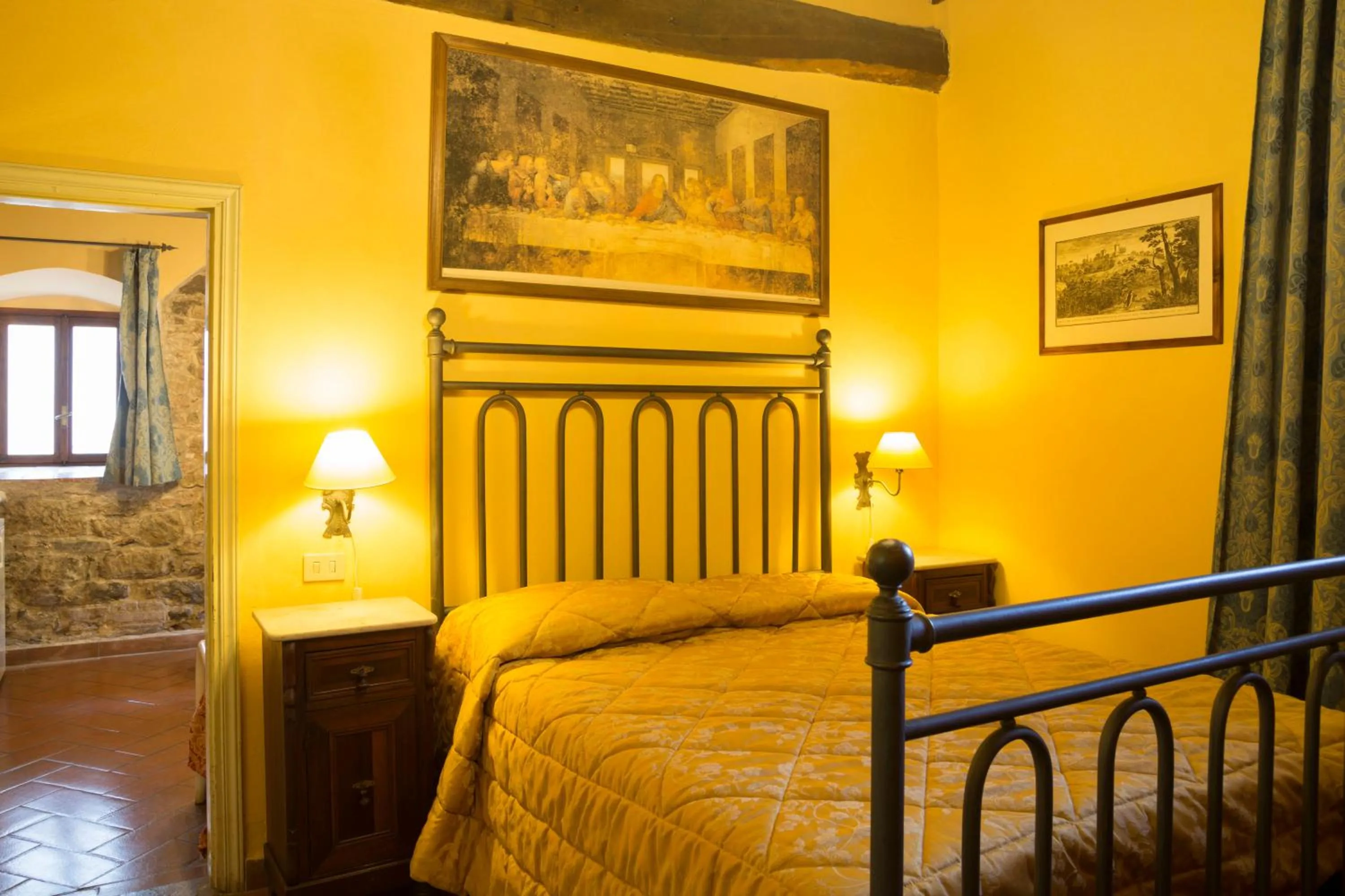 Photo of the whole room, Bed in Villa Grassina