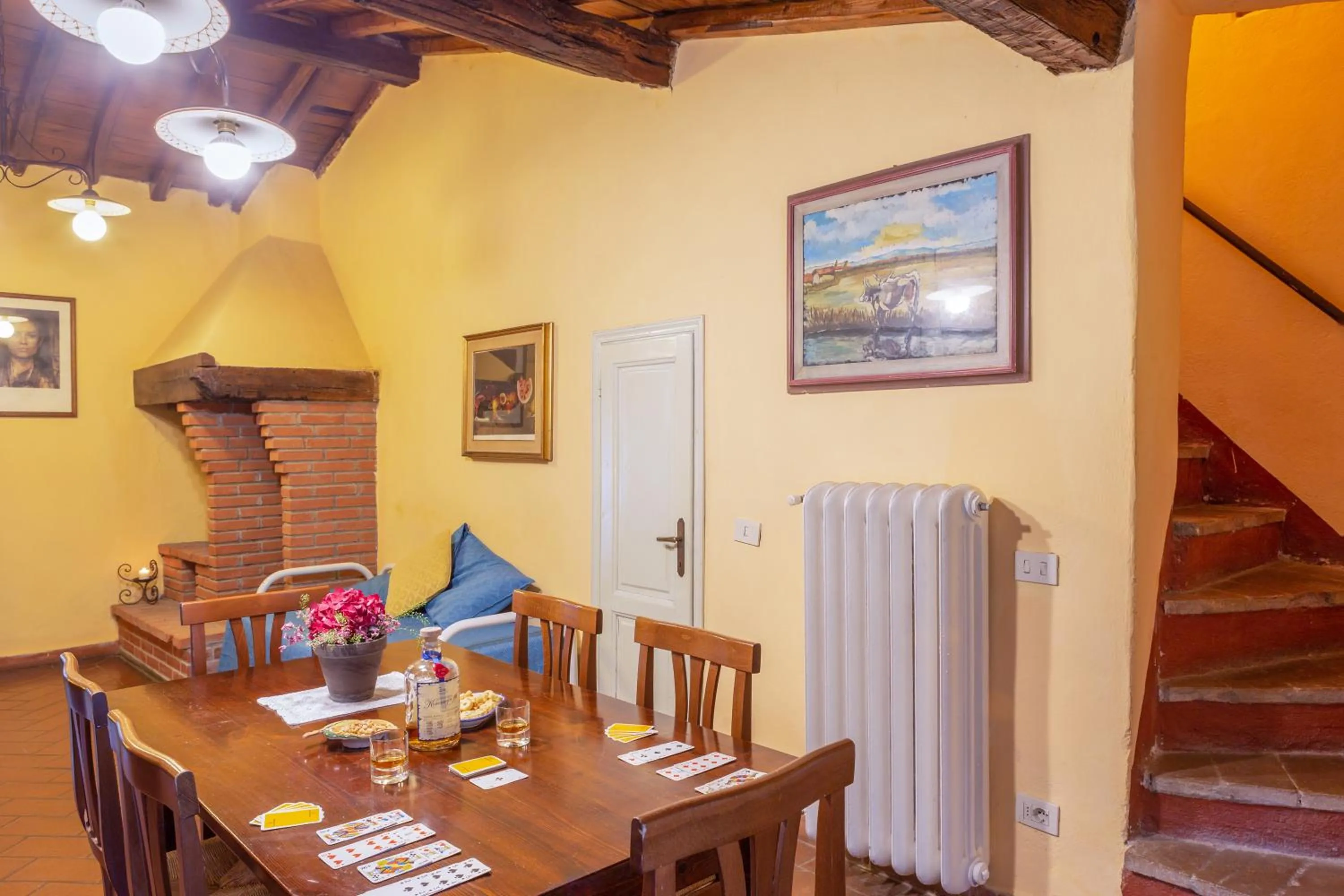 Dining area in Villa Grassina