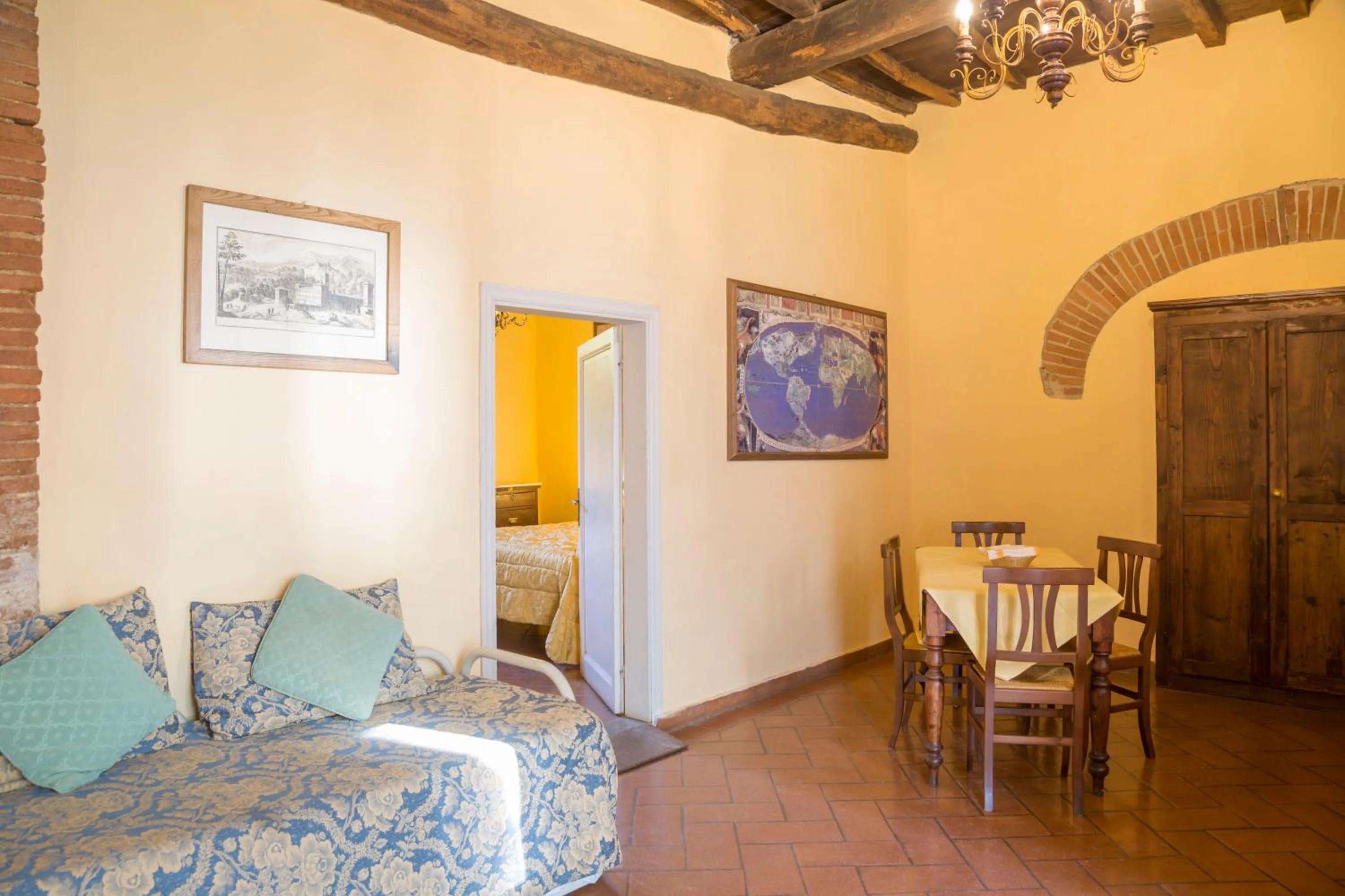 Dining area in Villa Grassina
