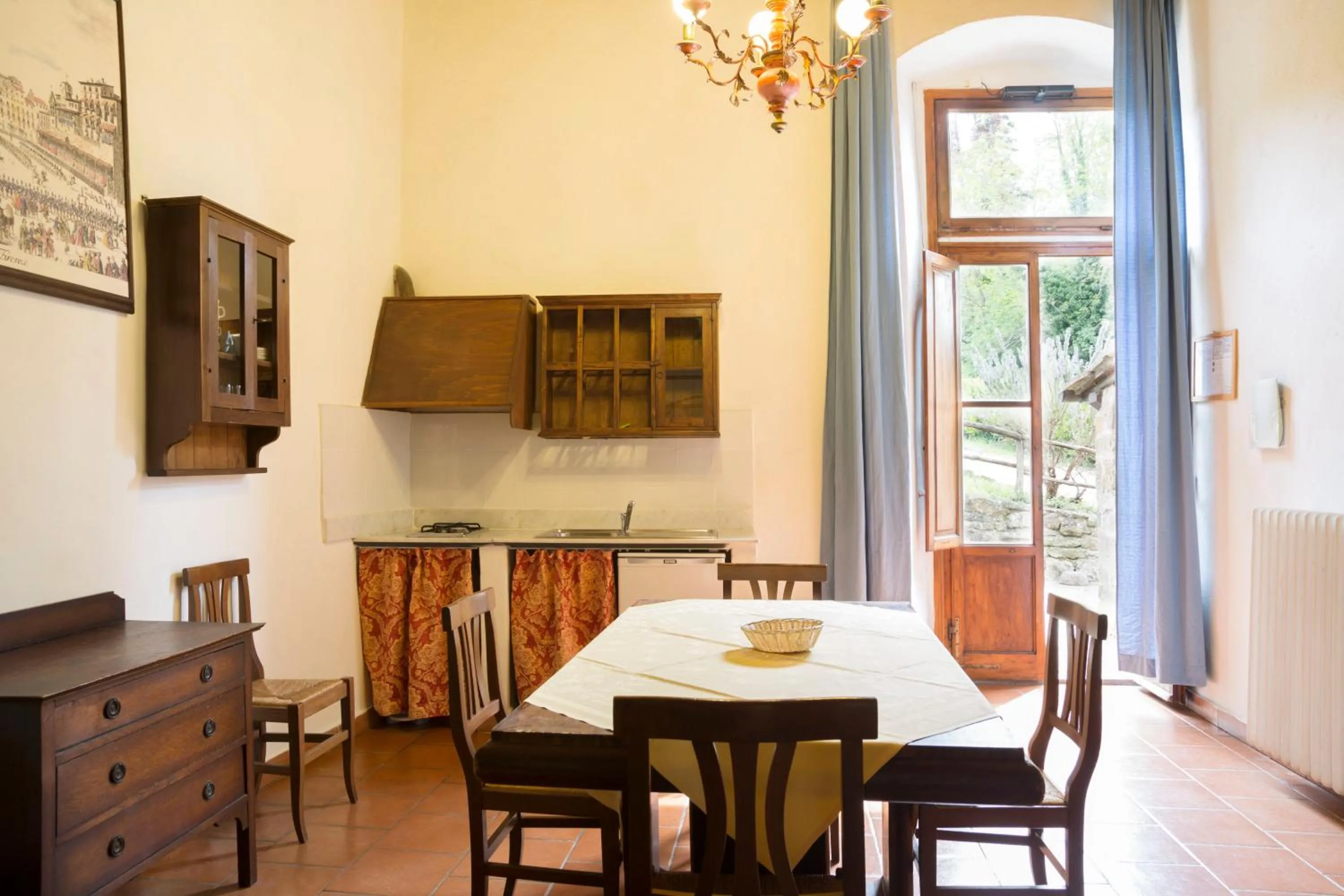 Dining area in Villa Grassina