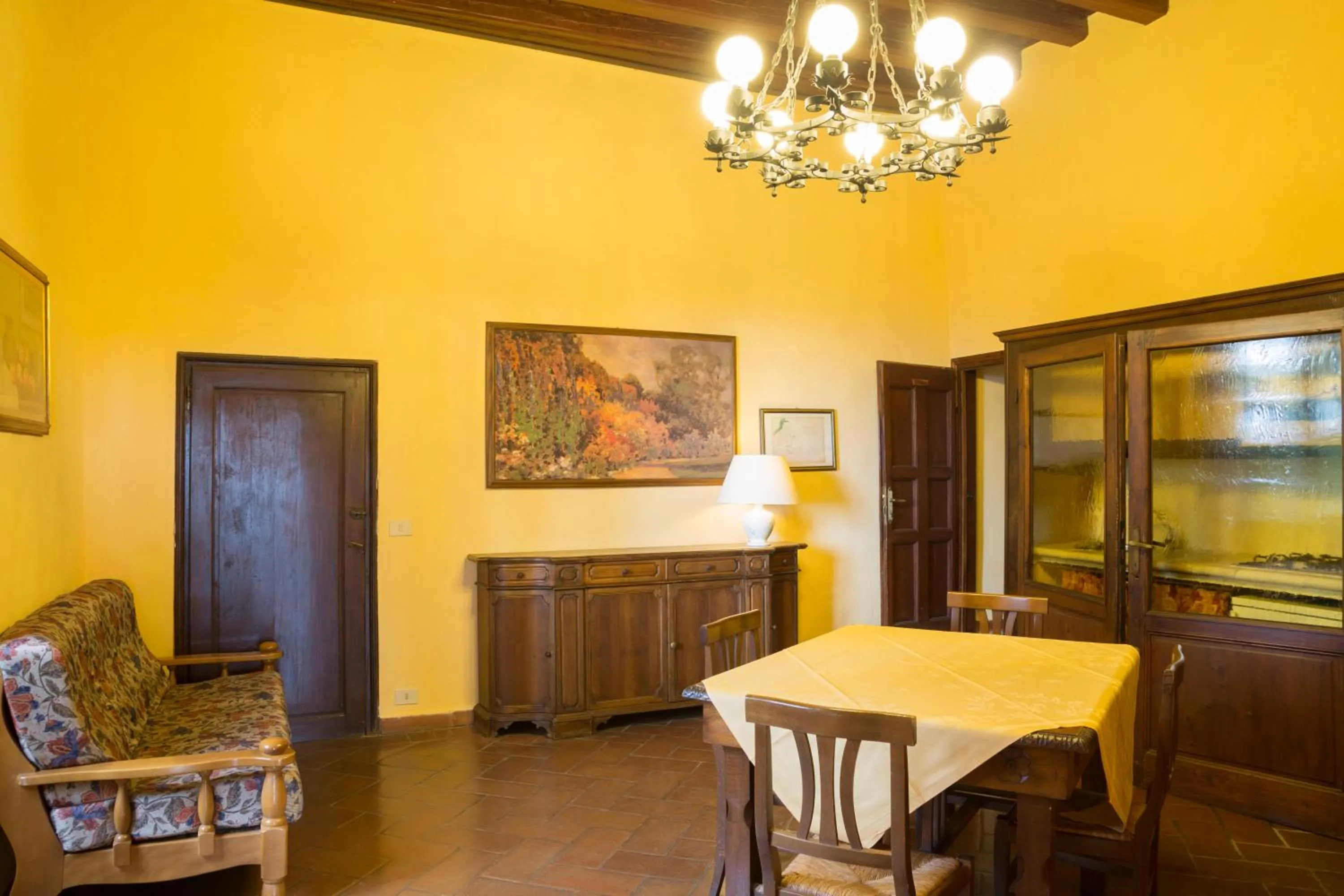 Dining area in Villa Grassina