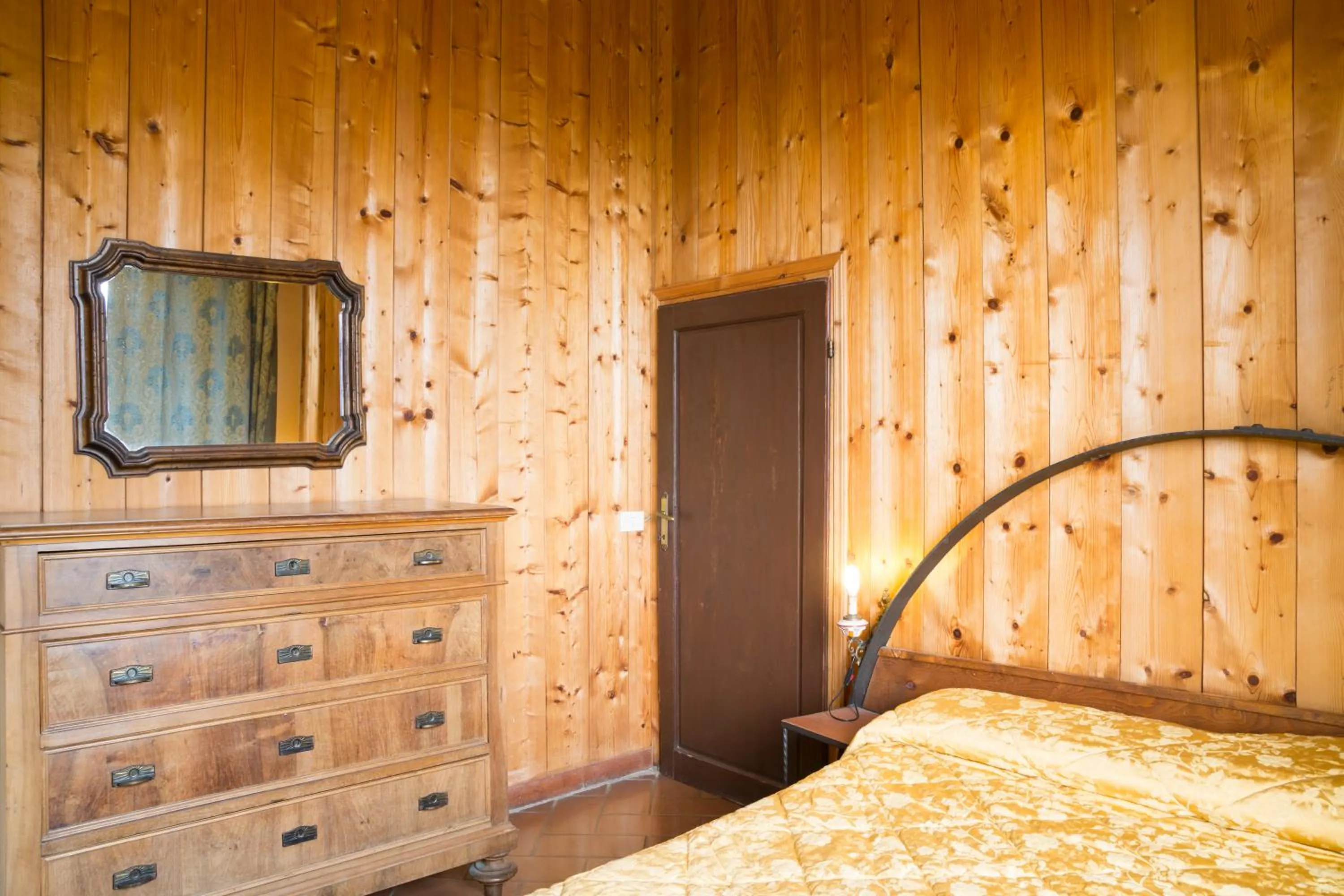Bedroom, Bed in Villa Grassina