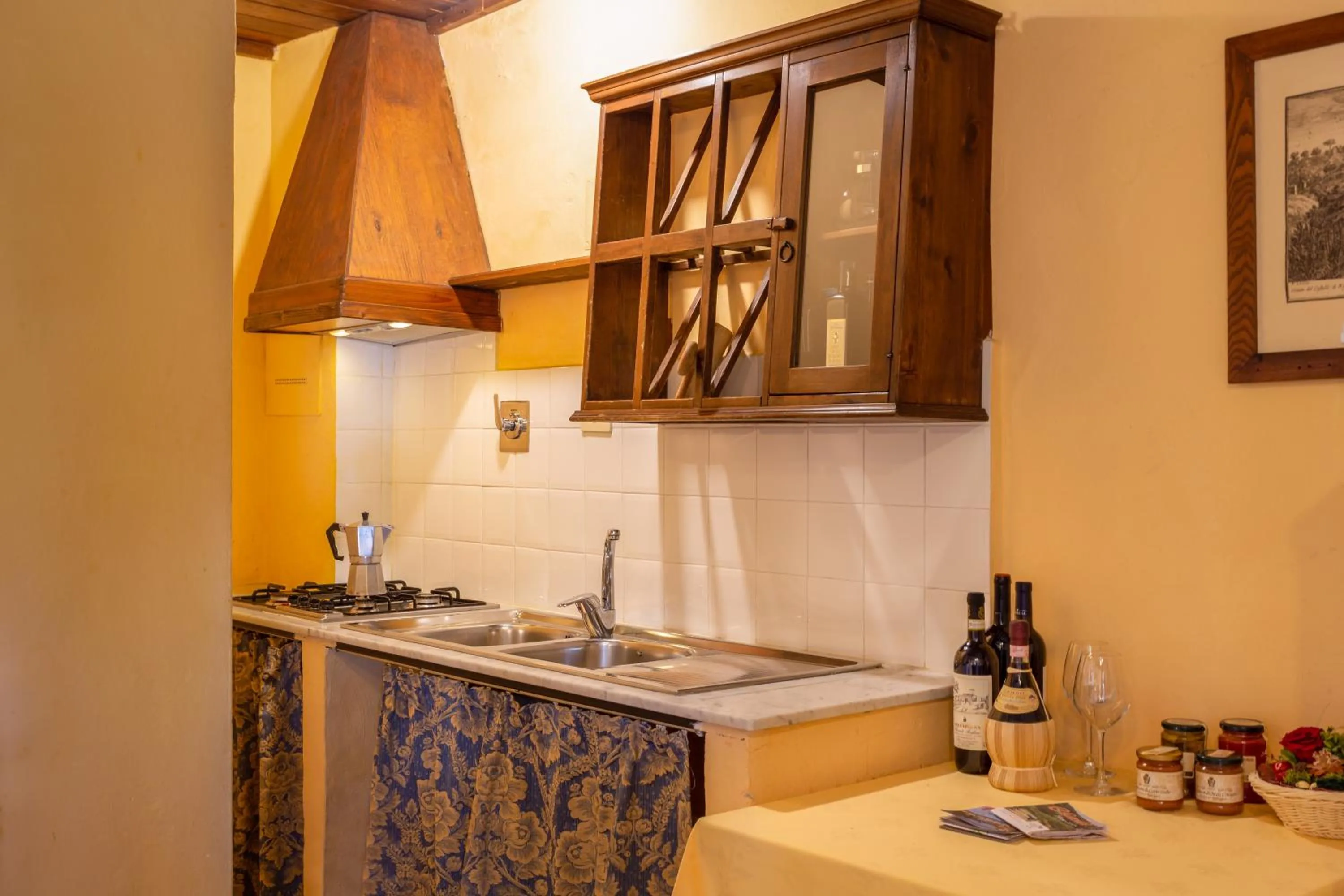 Kitchen or kitchenette in Villa Grassina