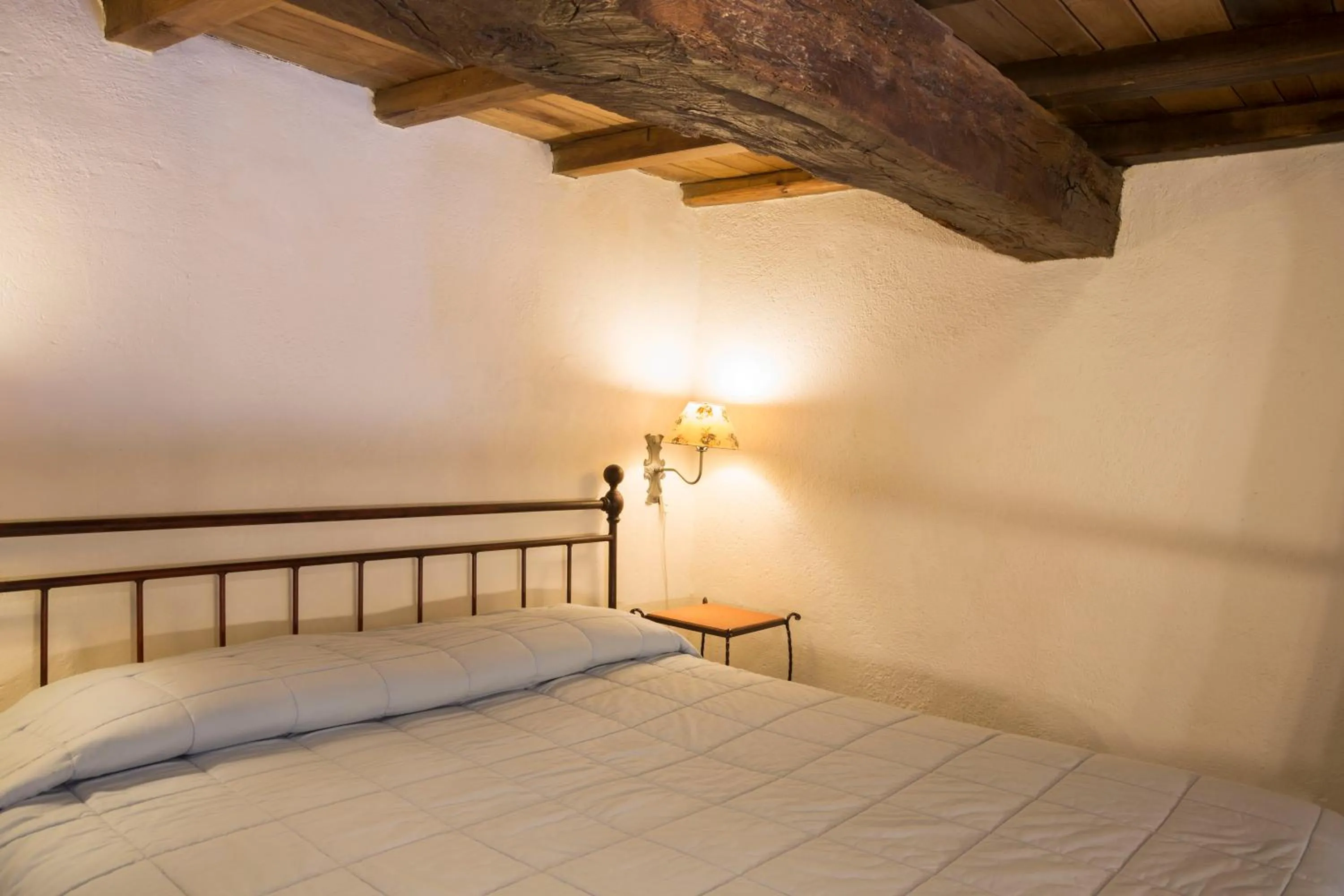 Bedroom, Bed in Villa Grassina