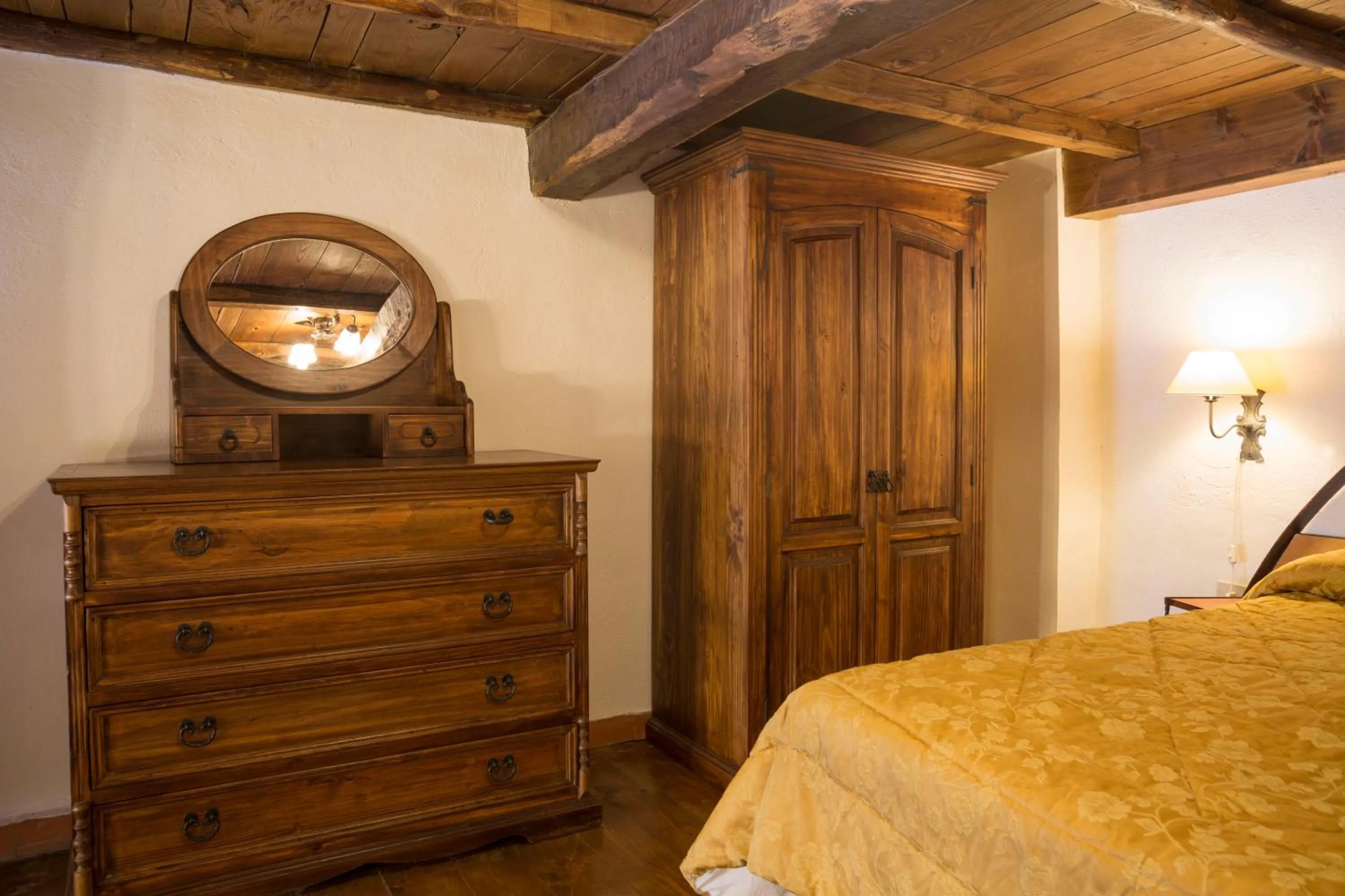 Bedroom, Bed in Villa Grassina