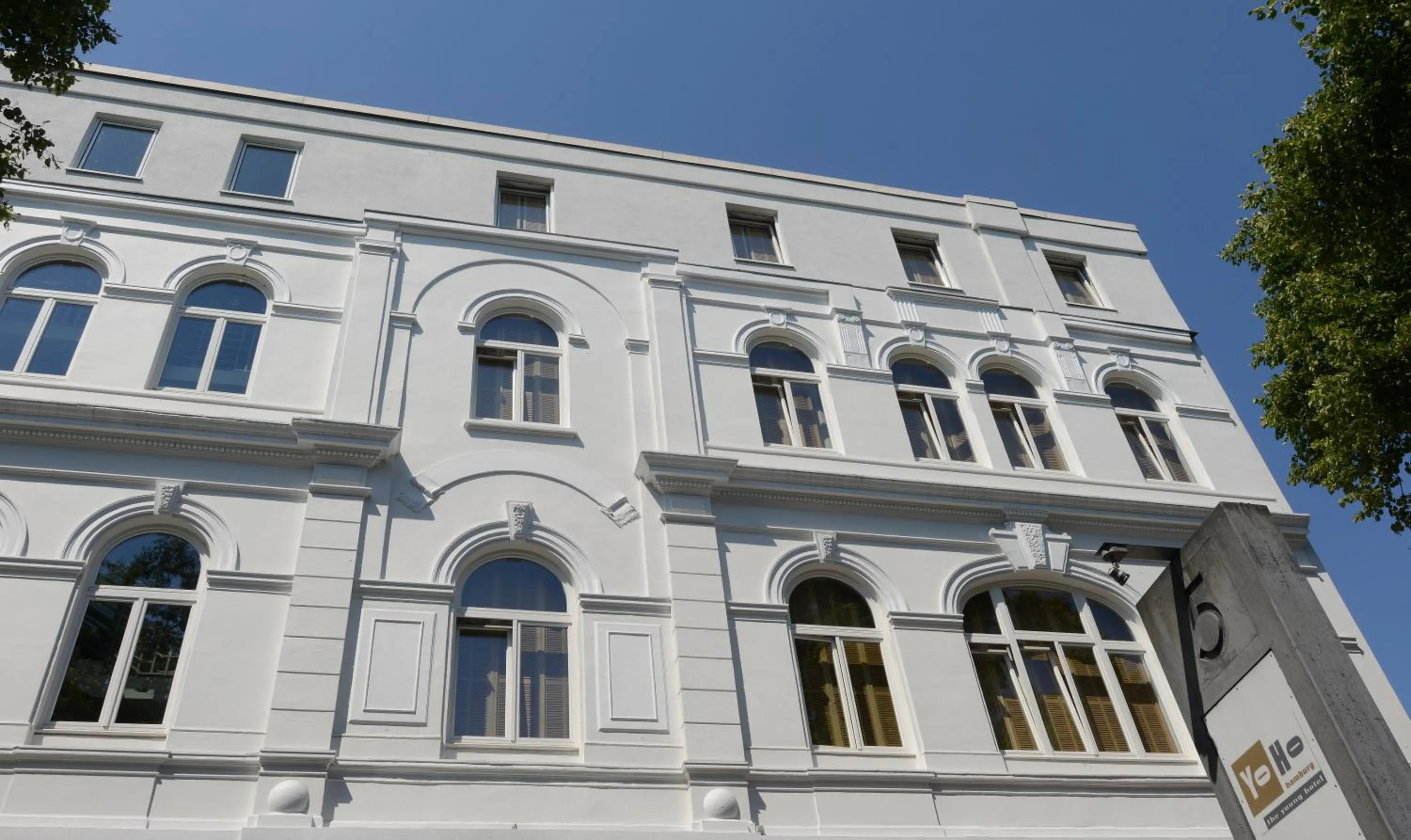 Facade/entrance in YoHo - The Young Hotel