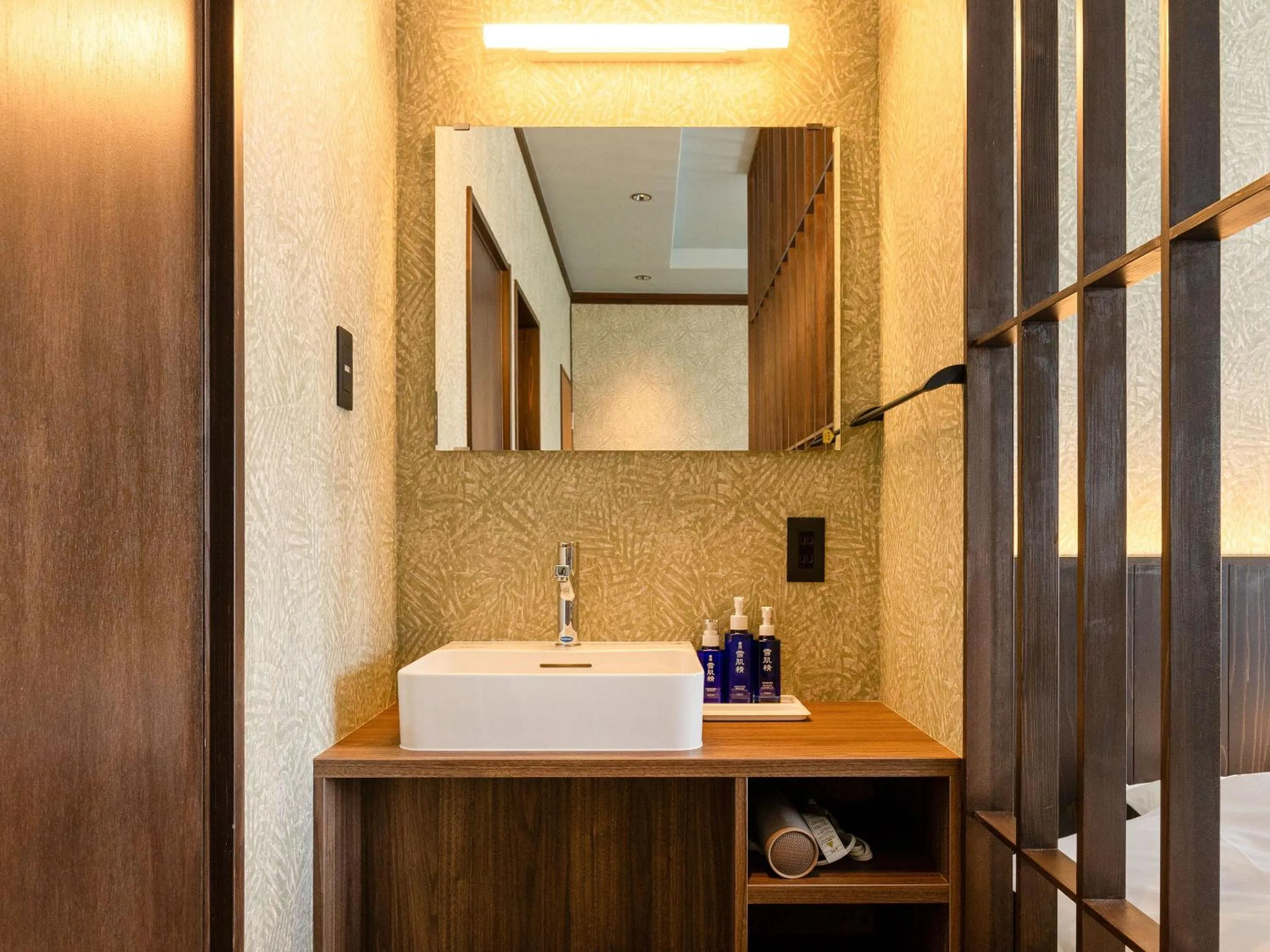 Bathroom in Auberge 醸す森 "kamosu mori"