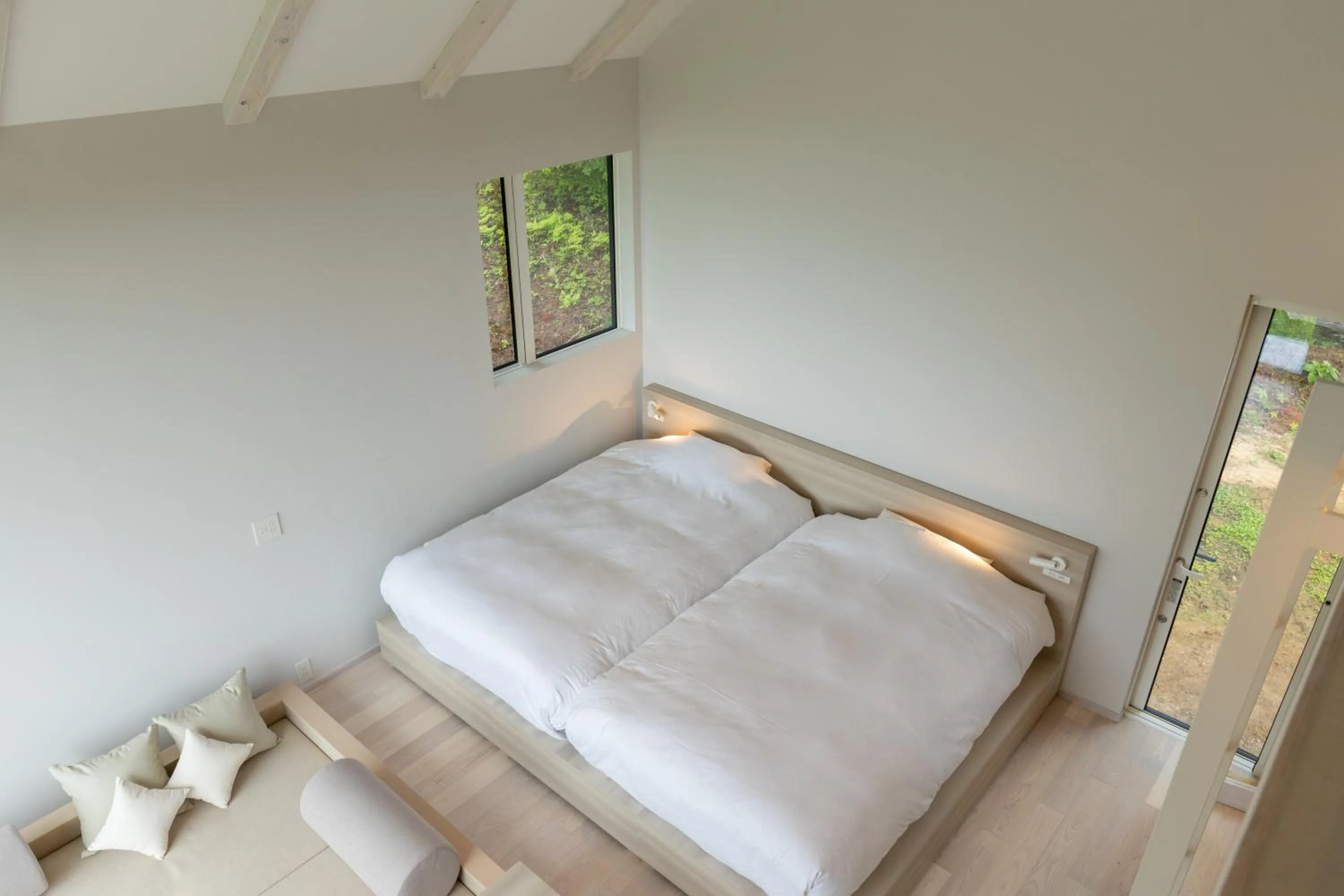 Bed in Auberge 醸す森 "kamosu mori"