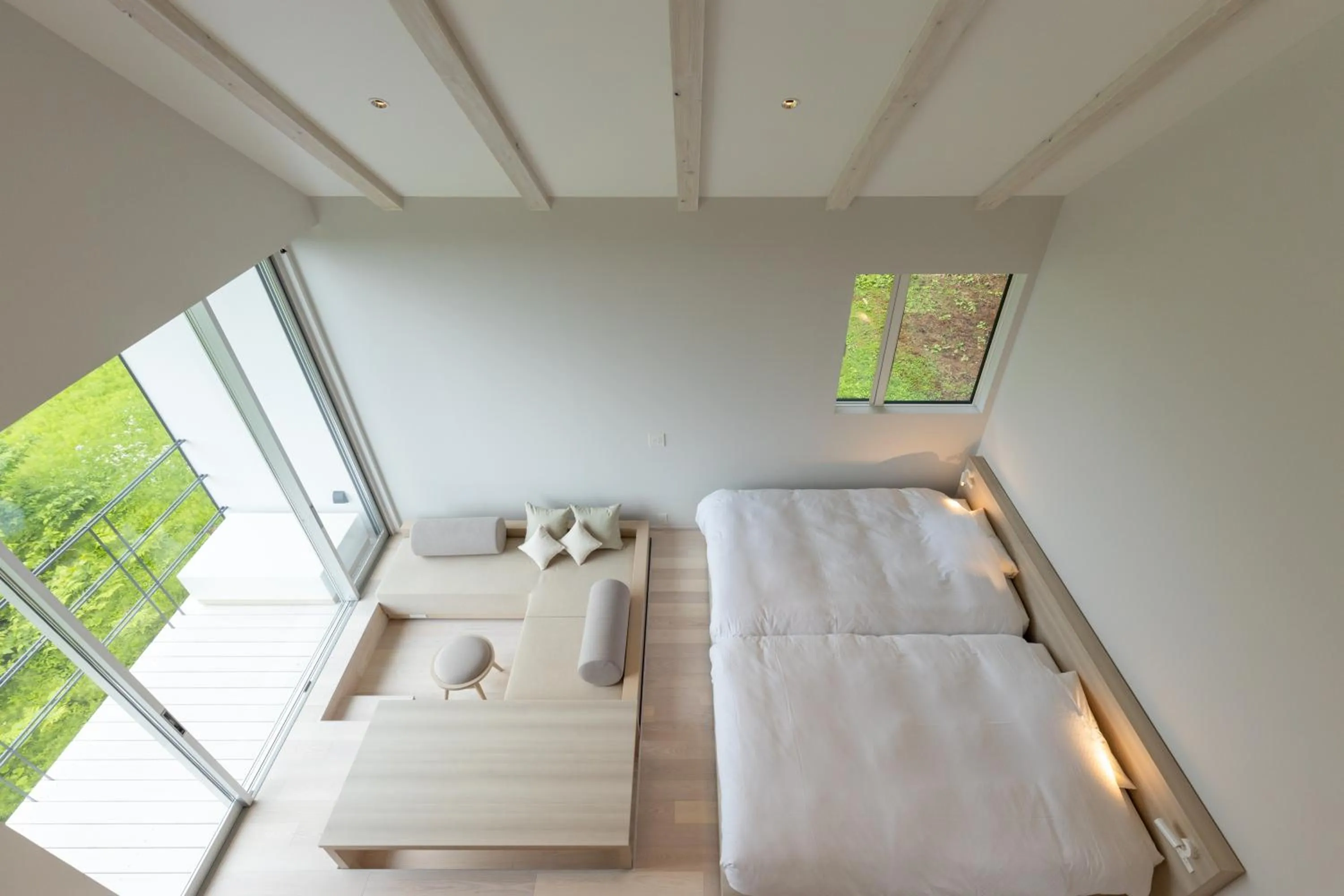 Photo of the whole room, Bed in Auberge 醸す森 "kamosu mori"