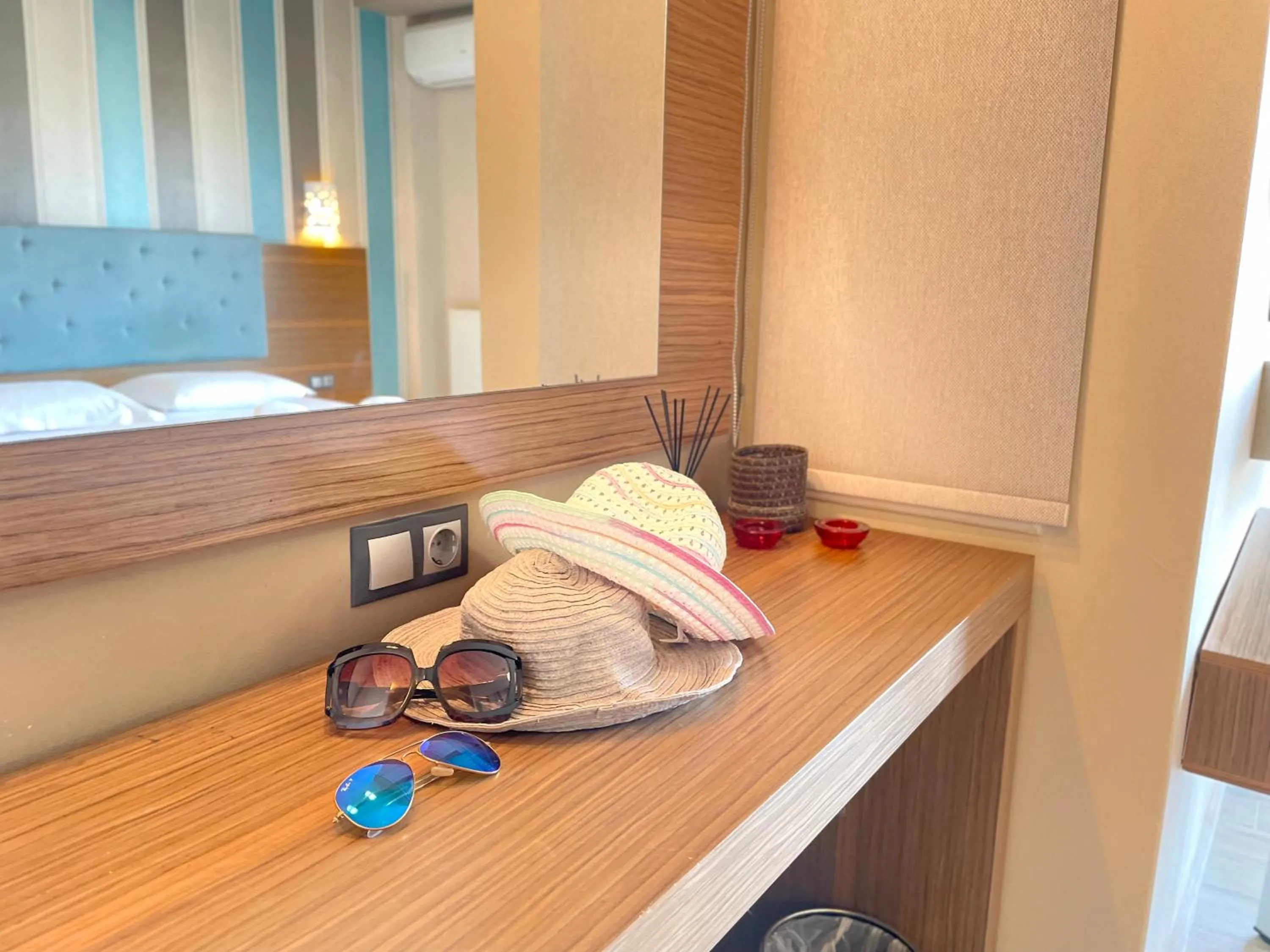 Bedroom, Bed in Porto Del Sol Hotel