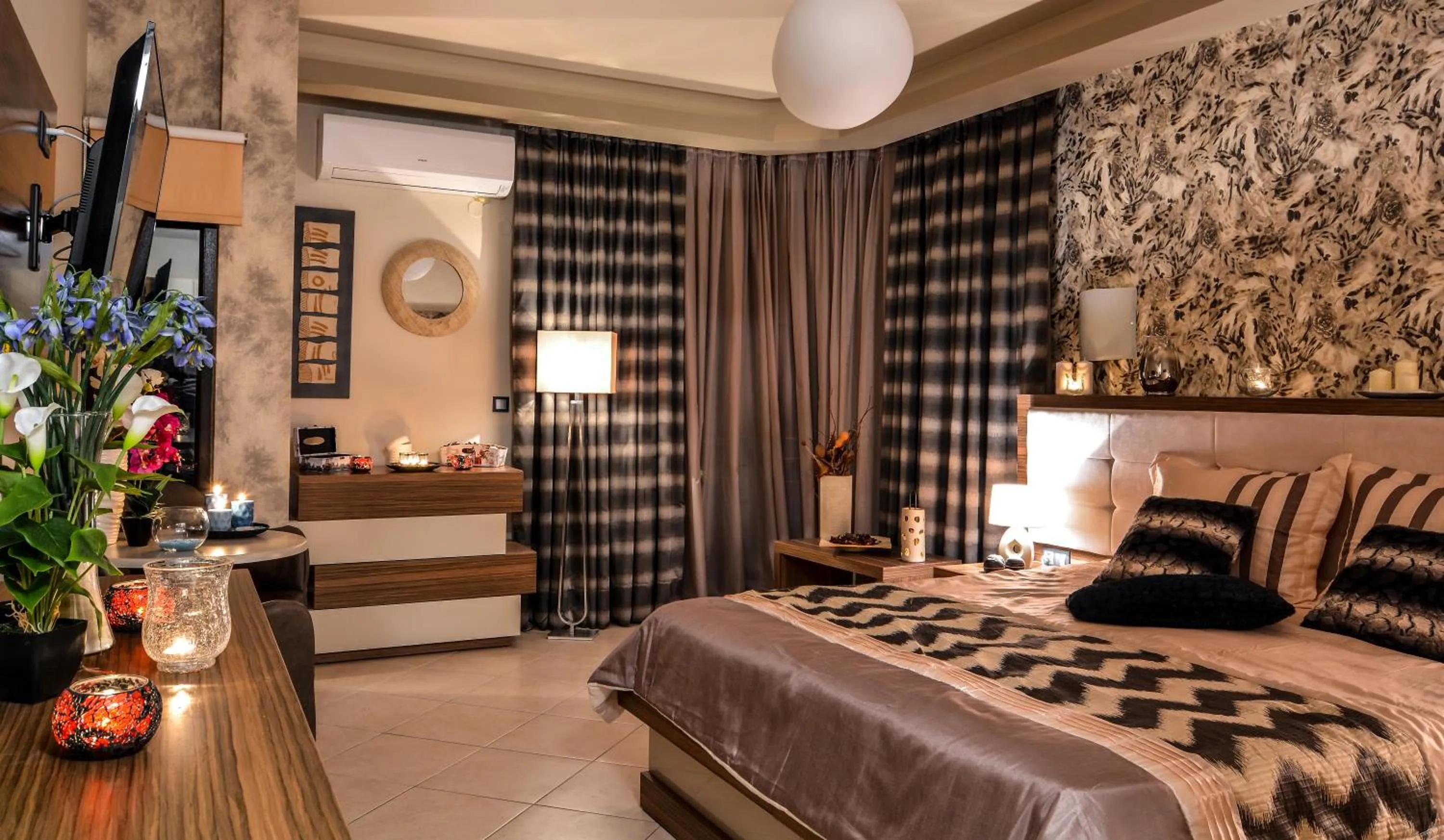 Photo of the whole room, Bed in Porto Del Sol Hotel