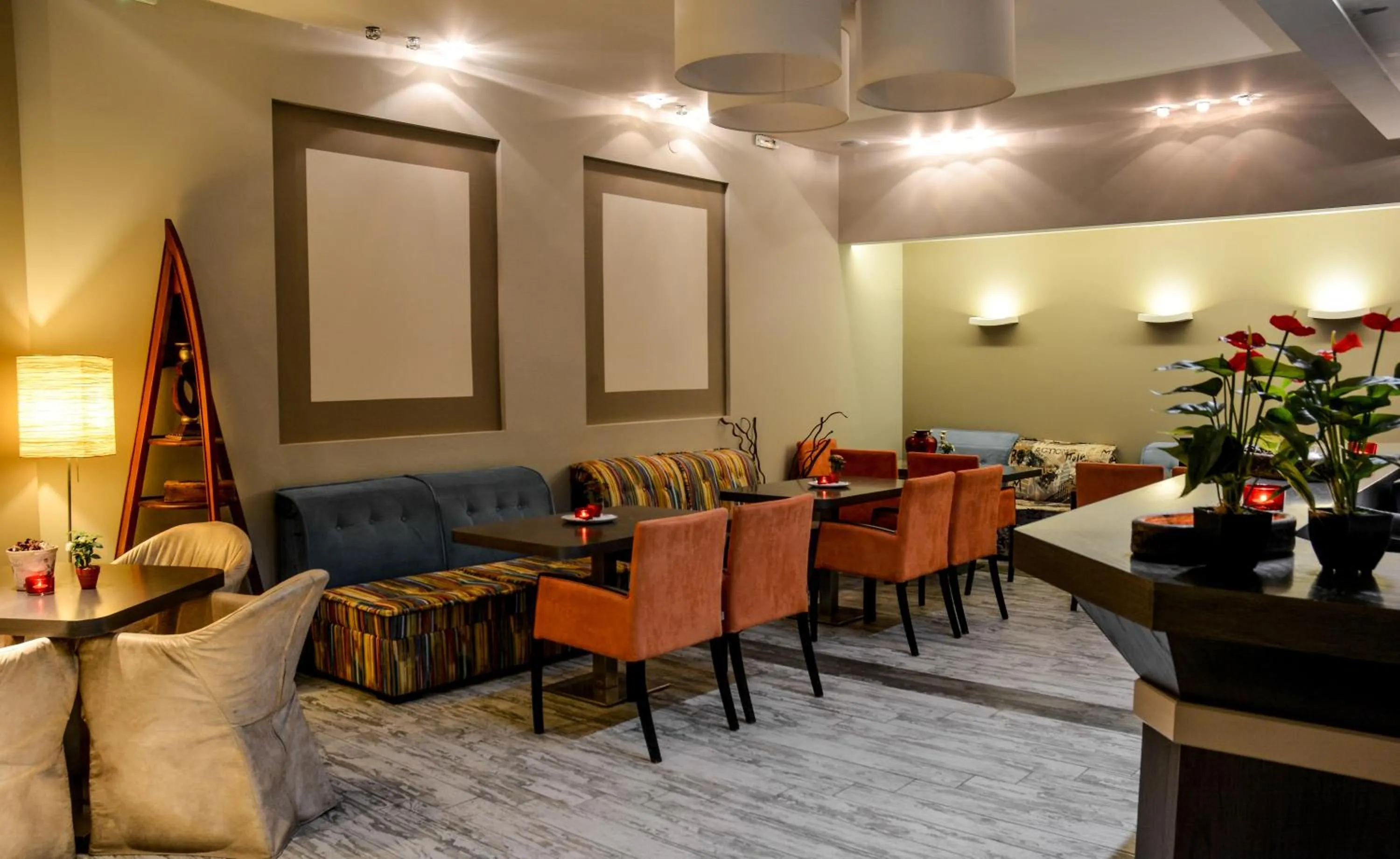 Living room in Porto Del Sol Hotel