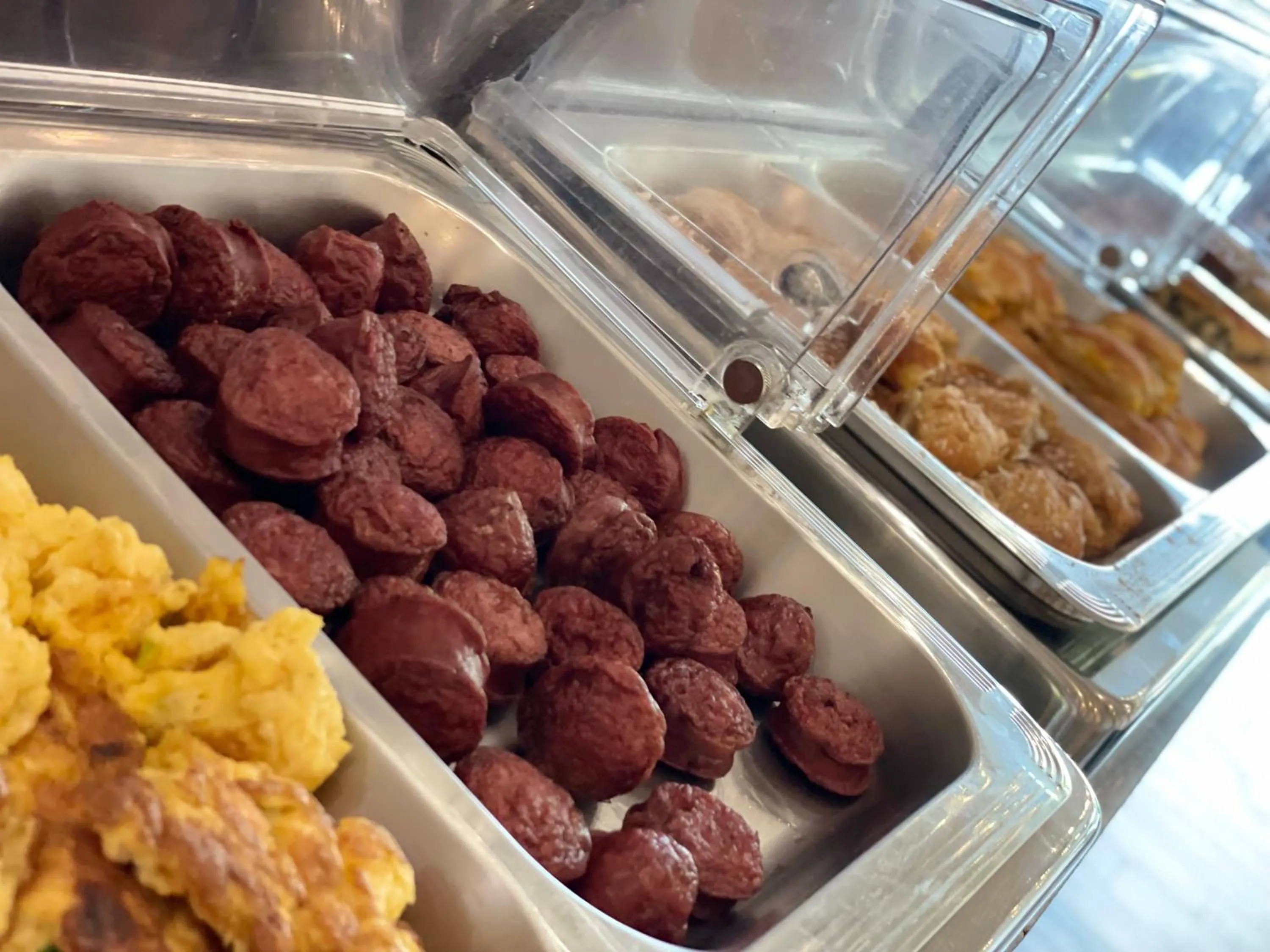 Buffet breakfast in Porto Del Sol Hotel