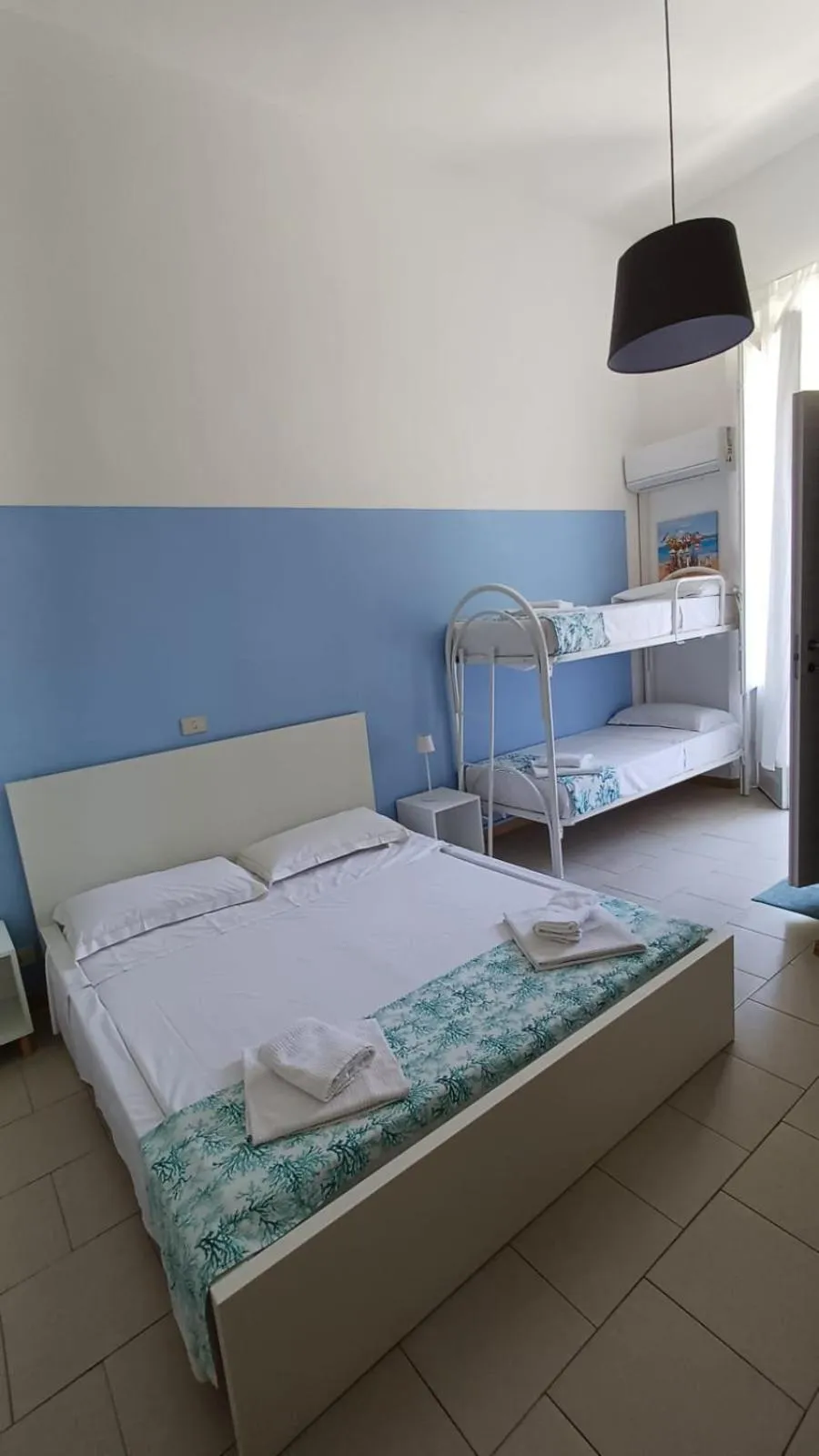 Bed in Hotel Canarco