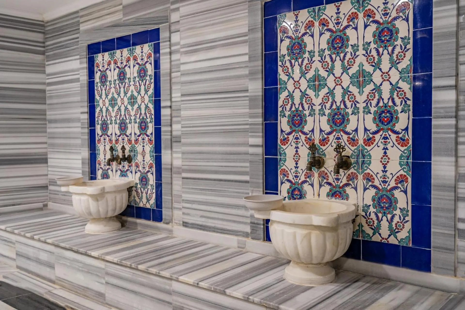 Public Bath in Ugurlu Termal Tatil Köyü