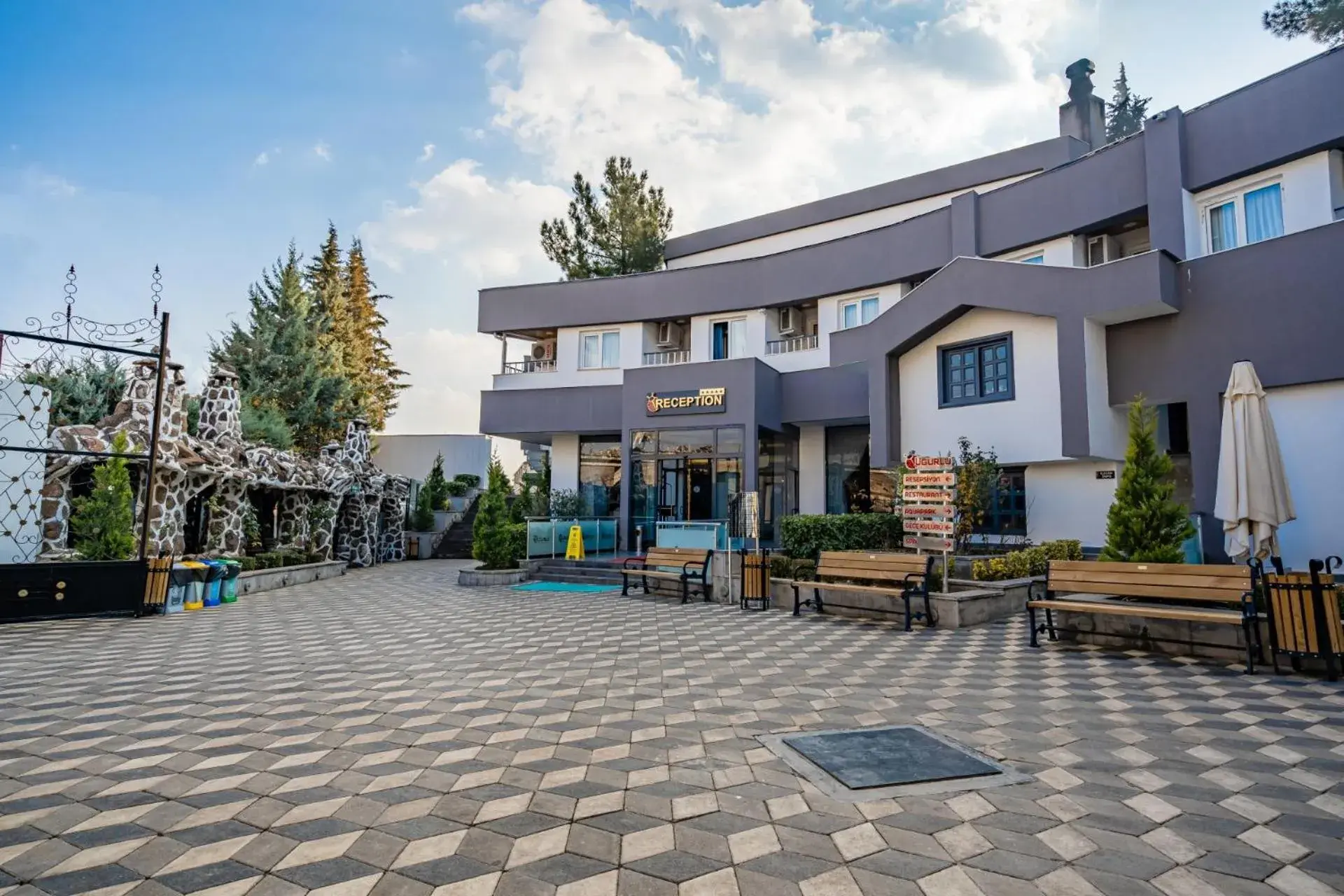 Facade/entrance in Ugurlu Termal Tatil Köyü Facade/entrance in Ugurlu Termal Tatil Köyü