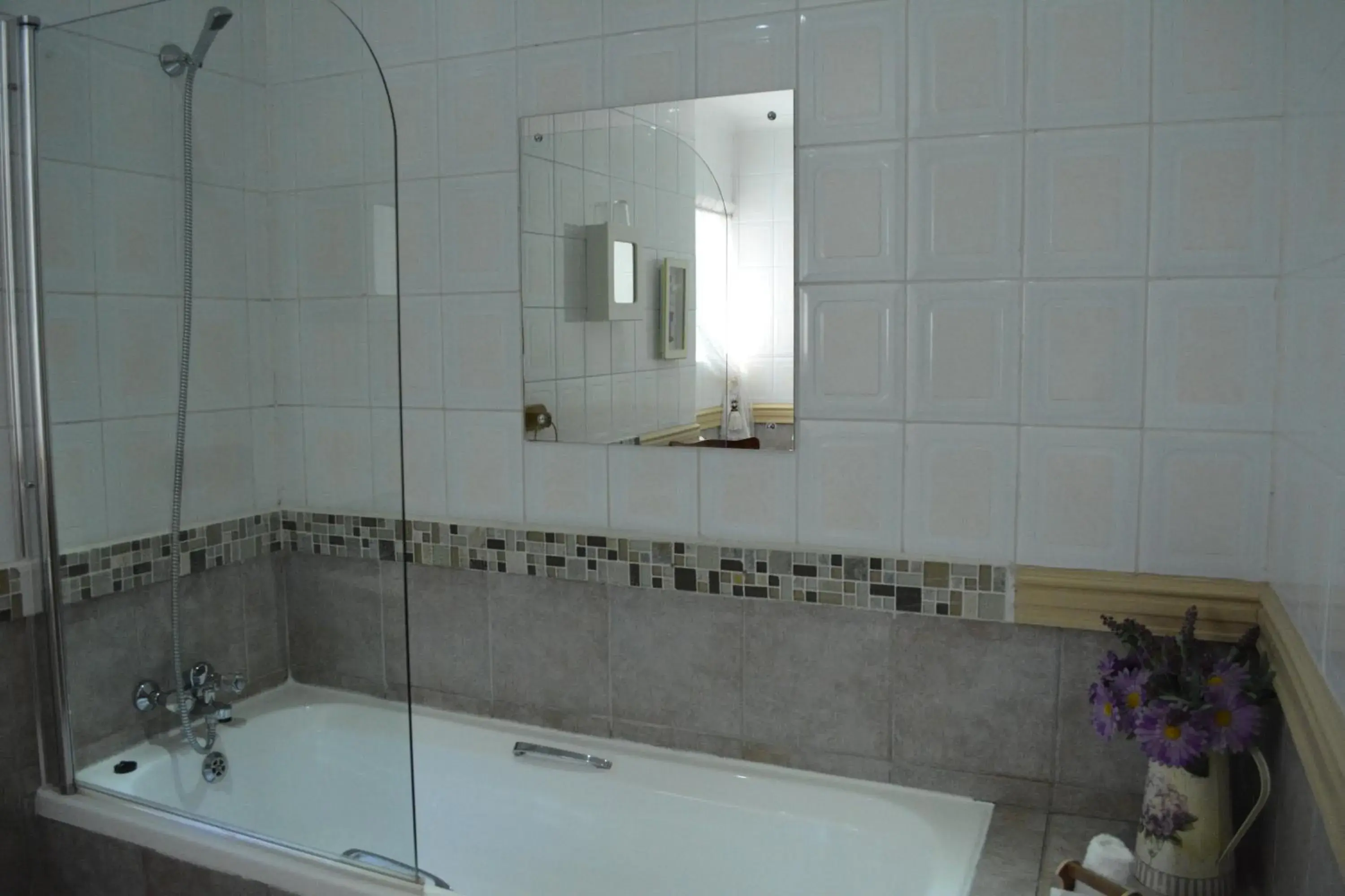 Double or Twin Room in Le Chateau Guest House and Conference Centre Double or Twin Room in Le Chateau Guest House and Conference Centre