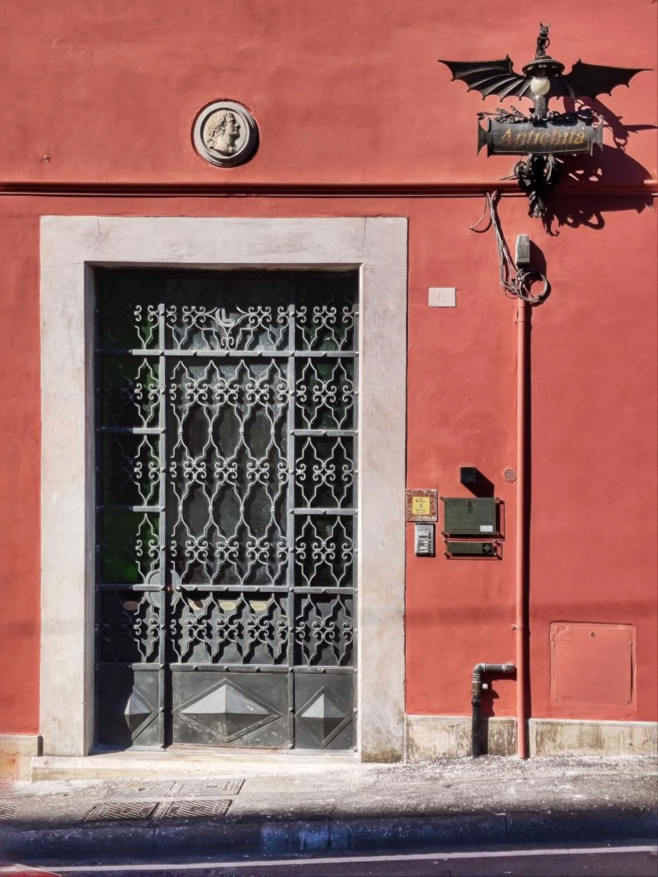 Facade/entrance in B&B "La Bottega d'Arte"